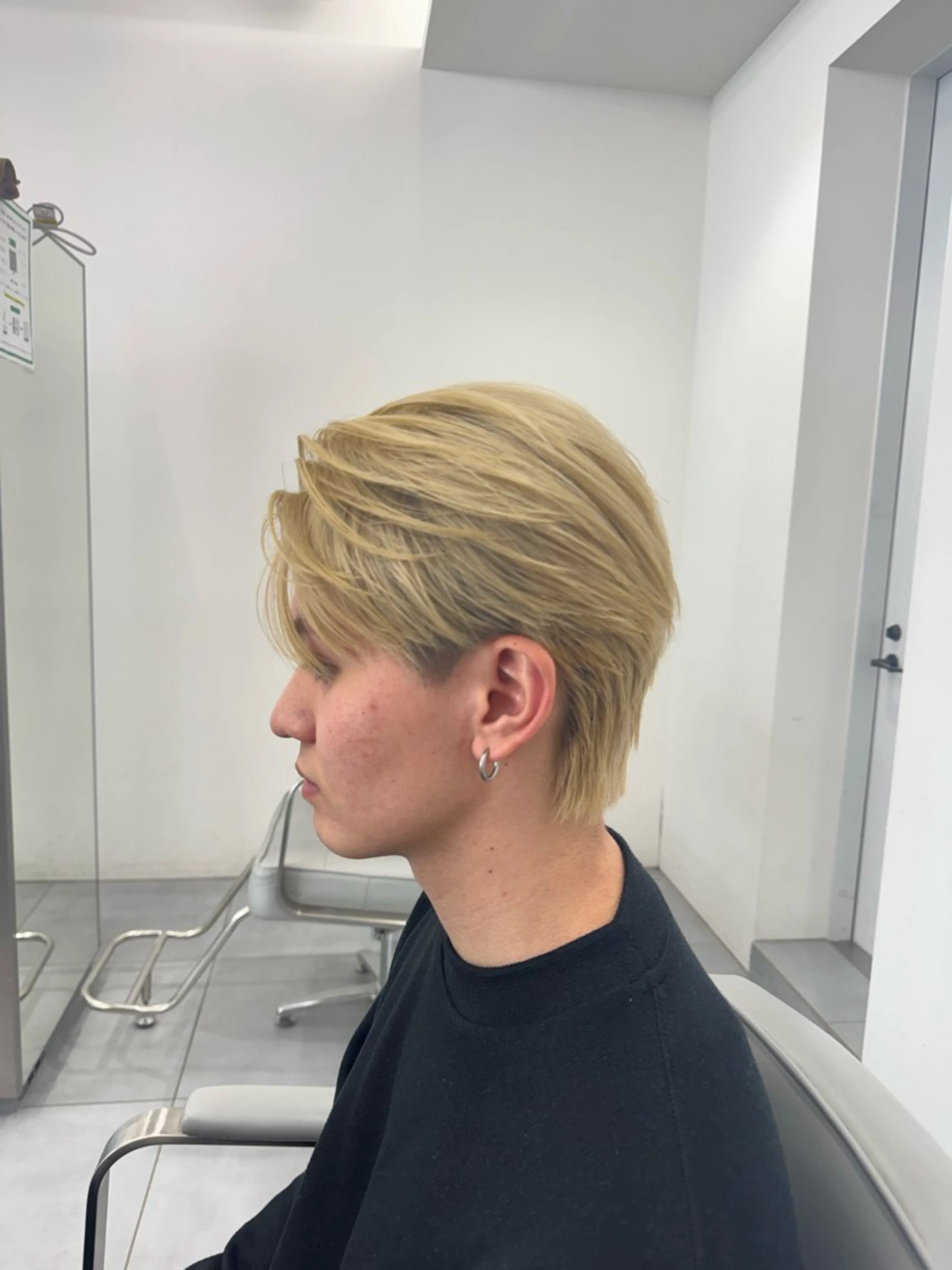 ショート カラー メンズ ヘアカラー 渋谷のブリーチカラー シェフ🧑‍🍳蓮のヘアスタイル