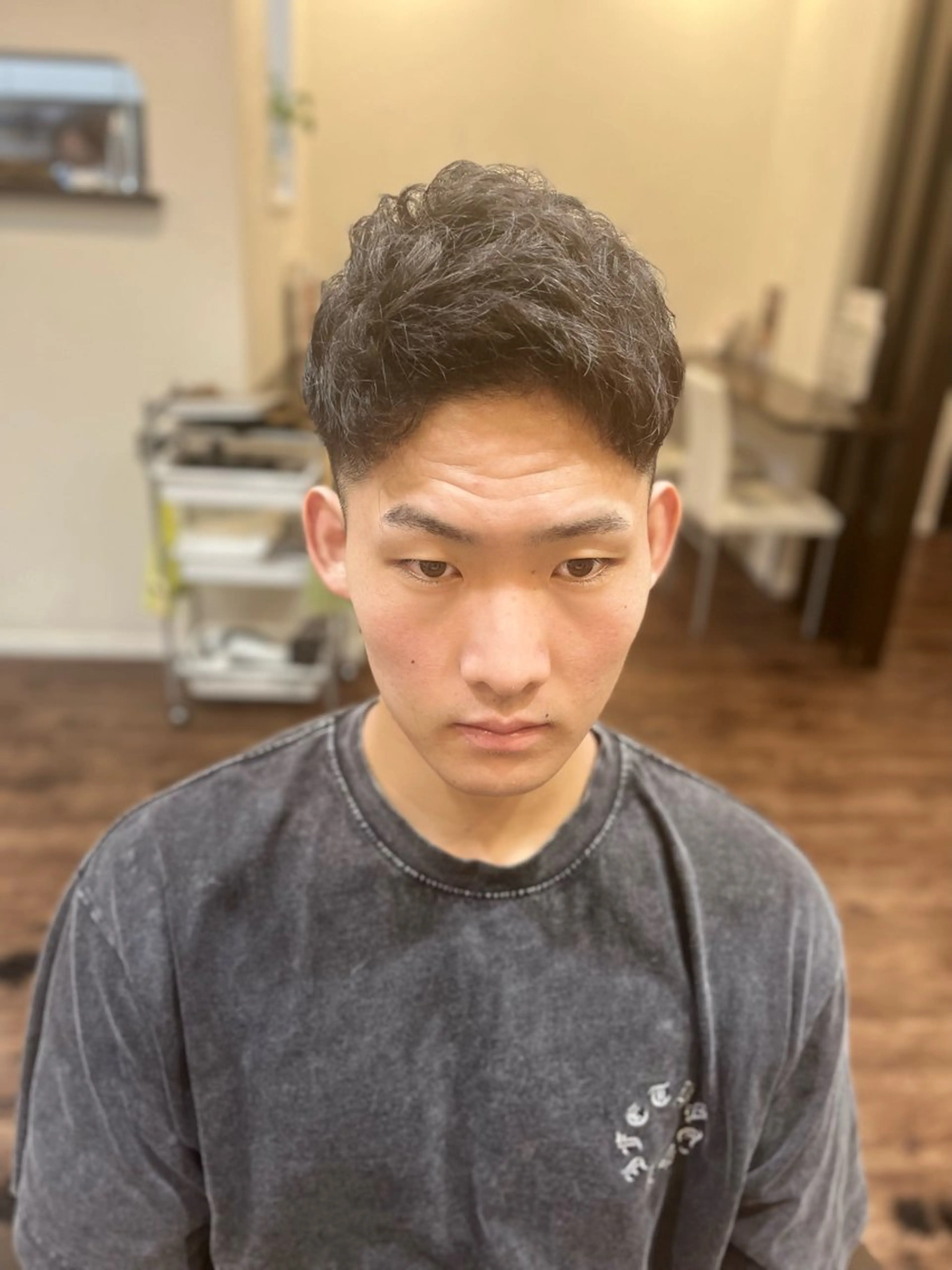 メンズ アップバング フェードカット 木村 慎馬のヘアスタイル