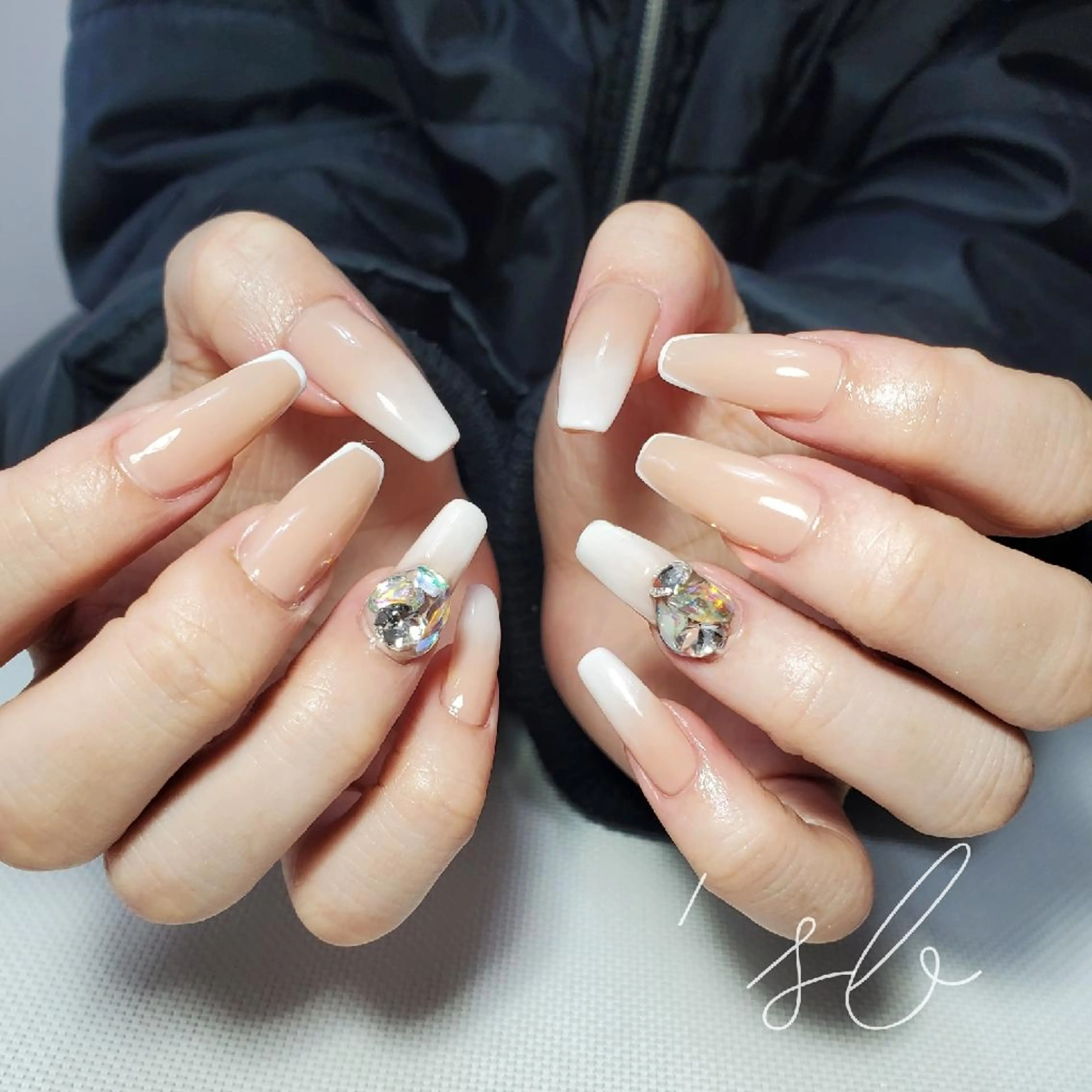 ネイル ハンドネイル nailroom‪ sb‪‪𓈒𓂂𓏸のネイルデザイン