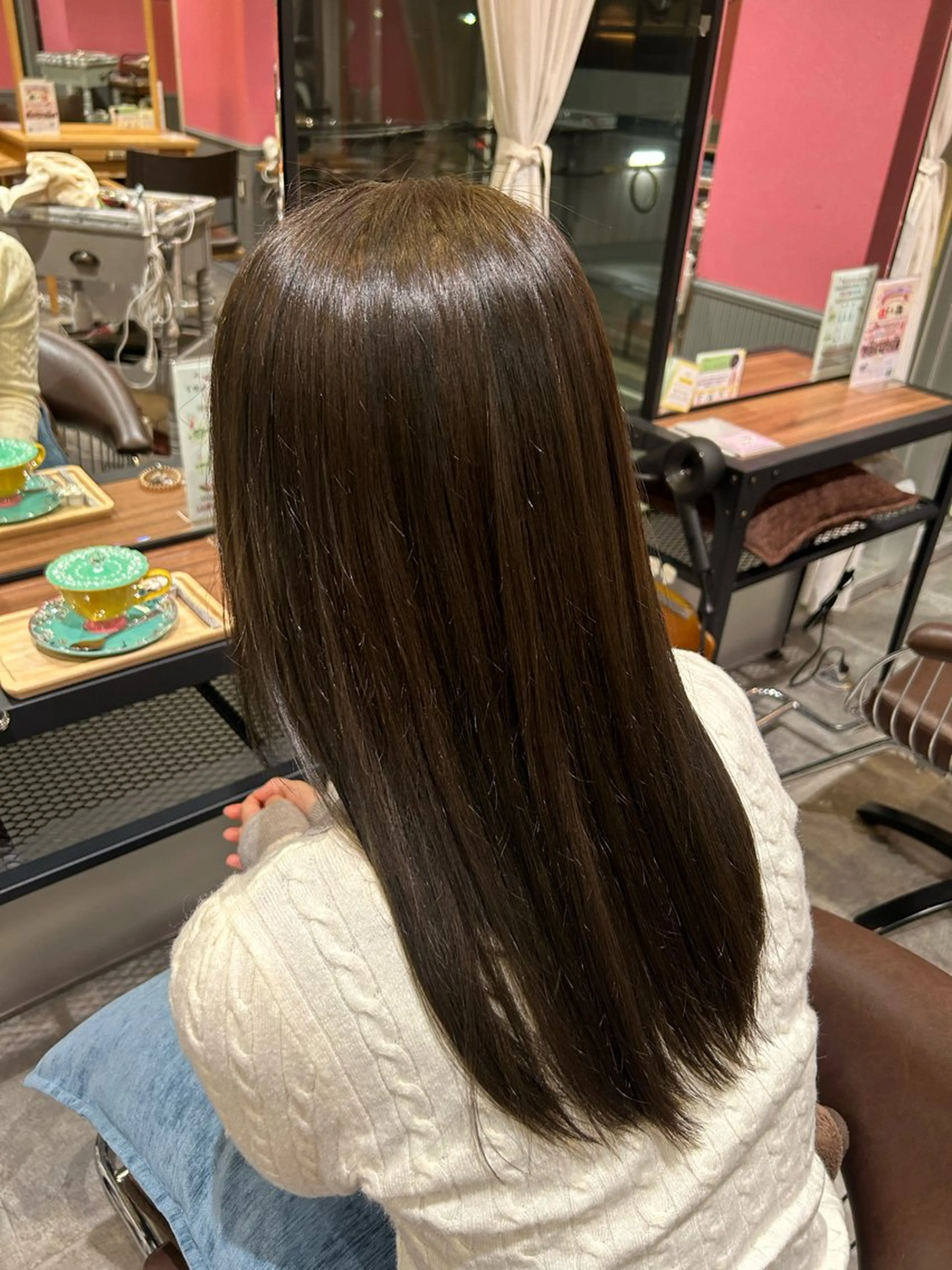 カラー ベージュカラー 透明感カラー オリーブベージュ LaBless うえのあかねのヘアスタイル