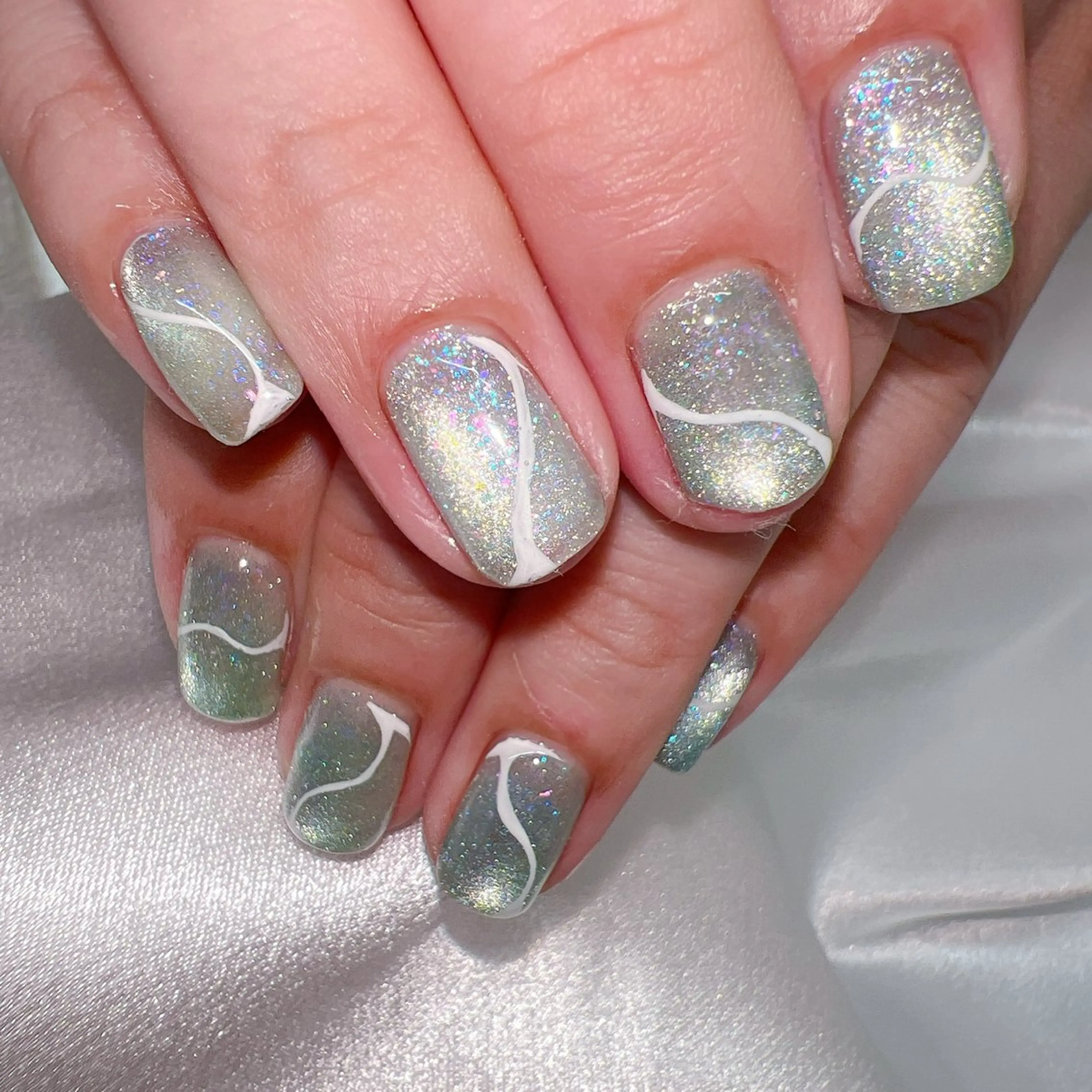 ネイル ハンドネイル Emi lyのネイルデザイン