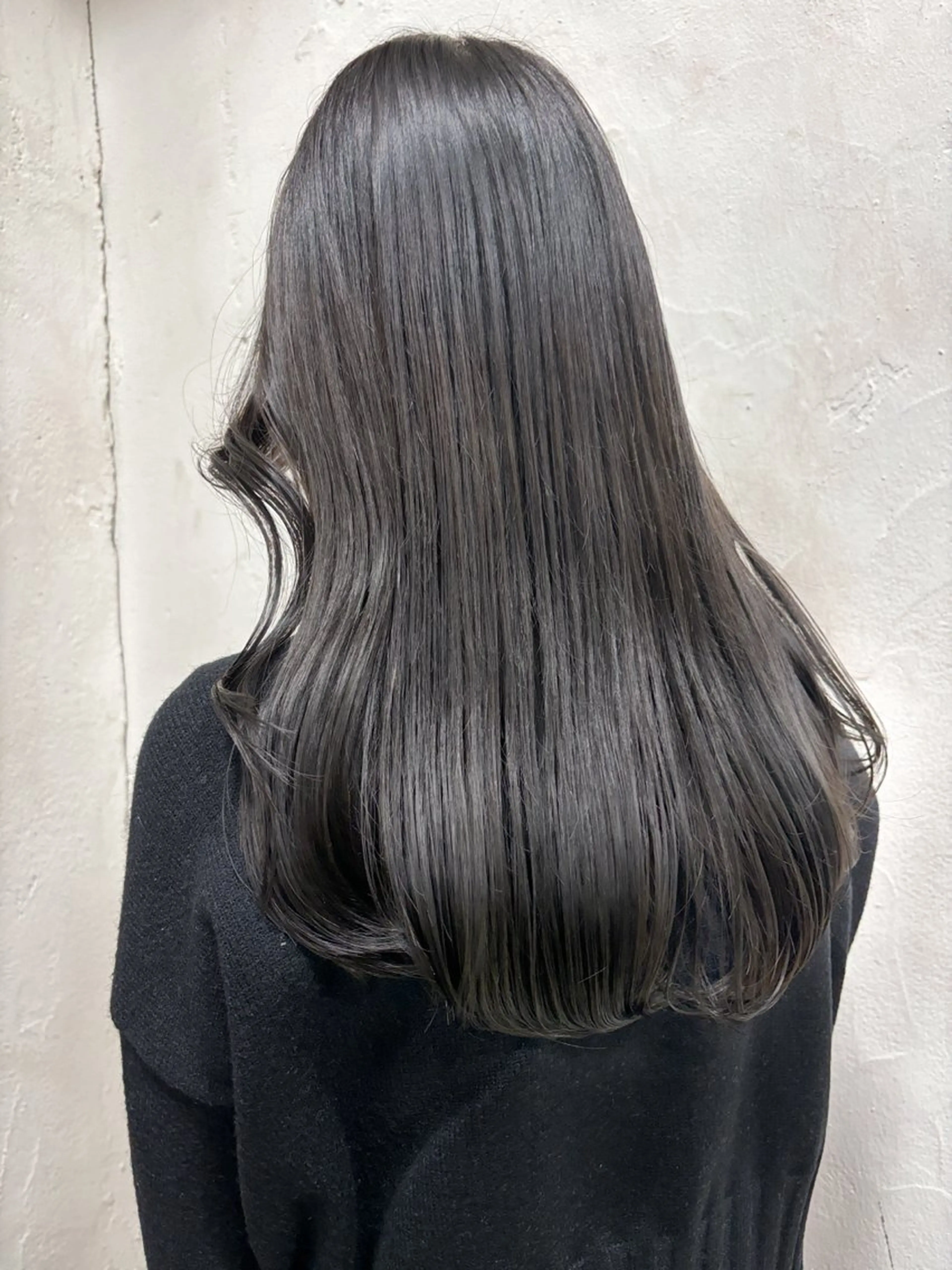 セミロング カラー 透明感カラー グレージュ シアーグレージュ 小顔ショート/透明感 カラー/チサトのヘアスタイル