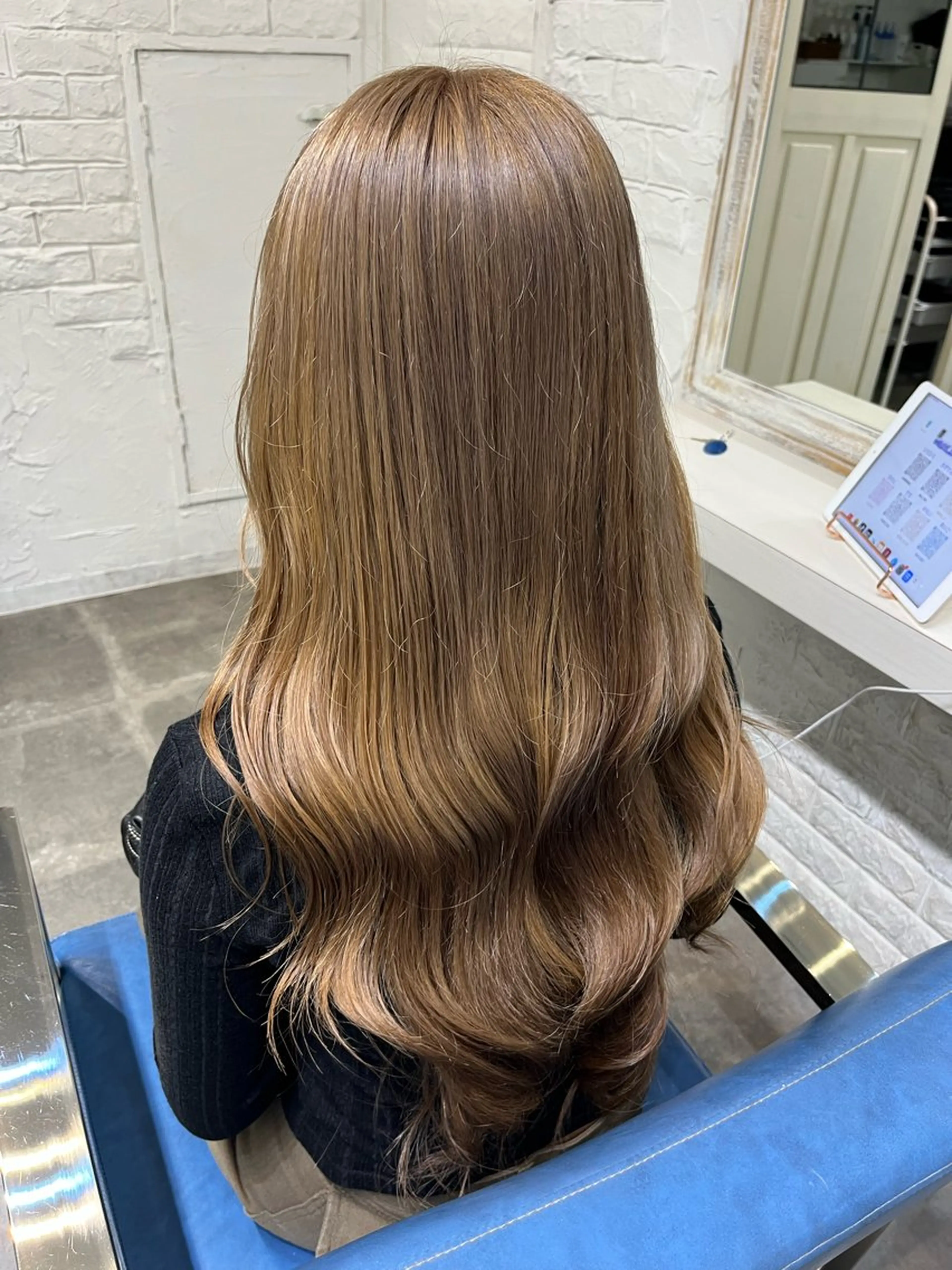 ロング カラー ヘアカラー 🩵aiko / モデル募集中️🩵のヘアスタイル