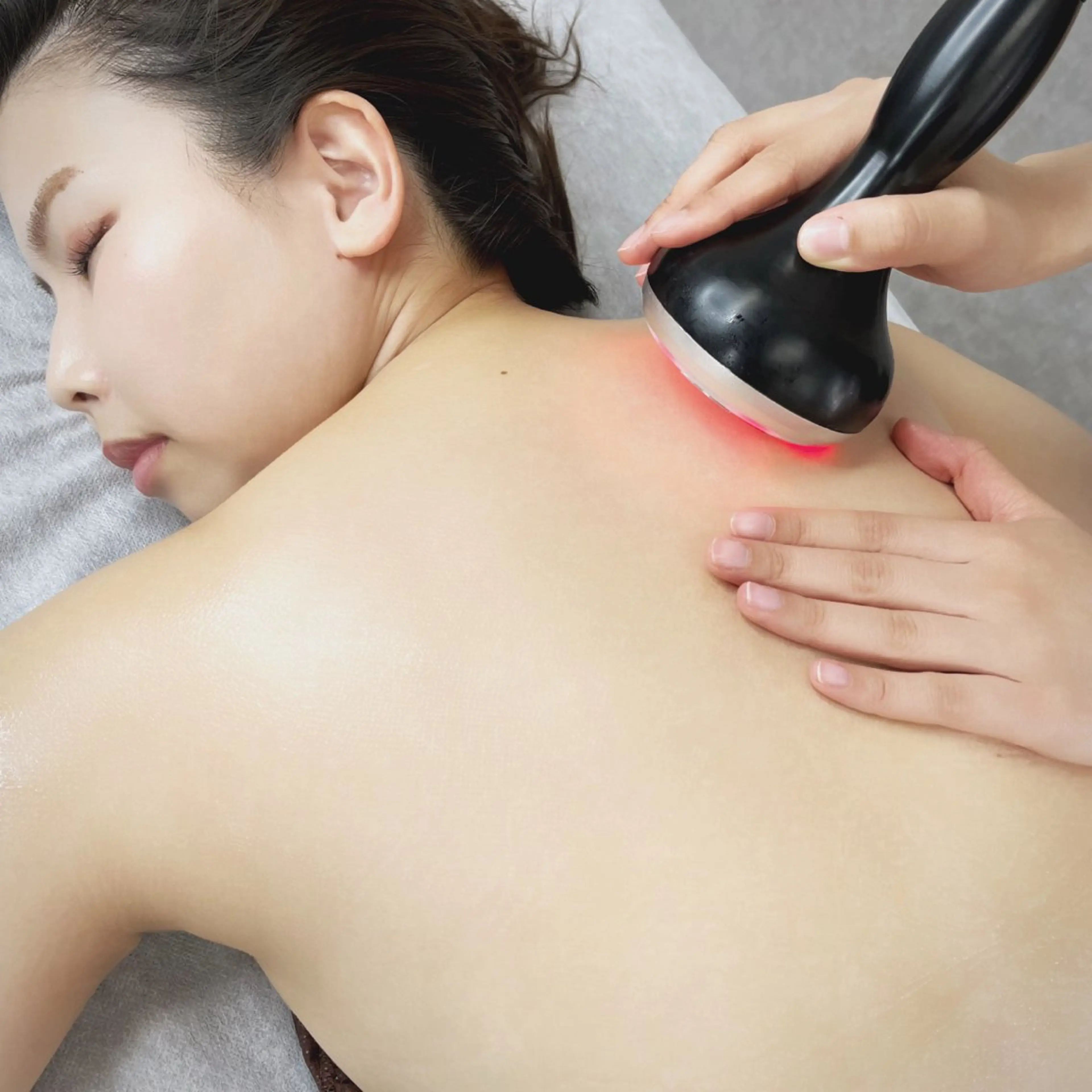 【初回】夏までに痩せたい☀️上半身ダイエットコース(背中+二の腕+お腹) 【最新痩身機器】の写真