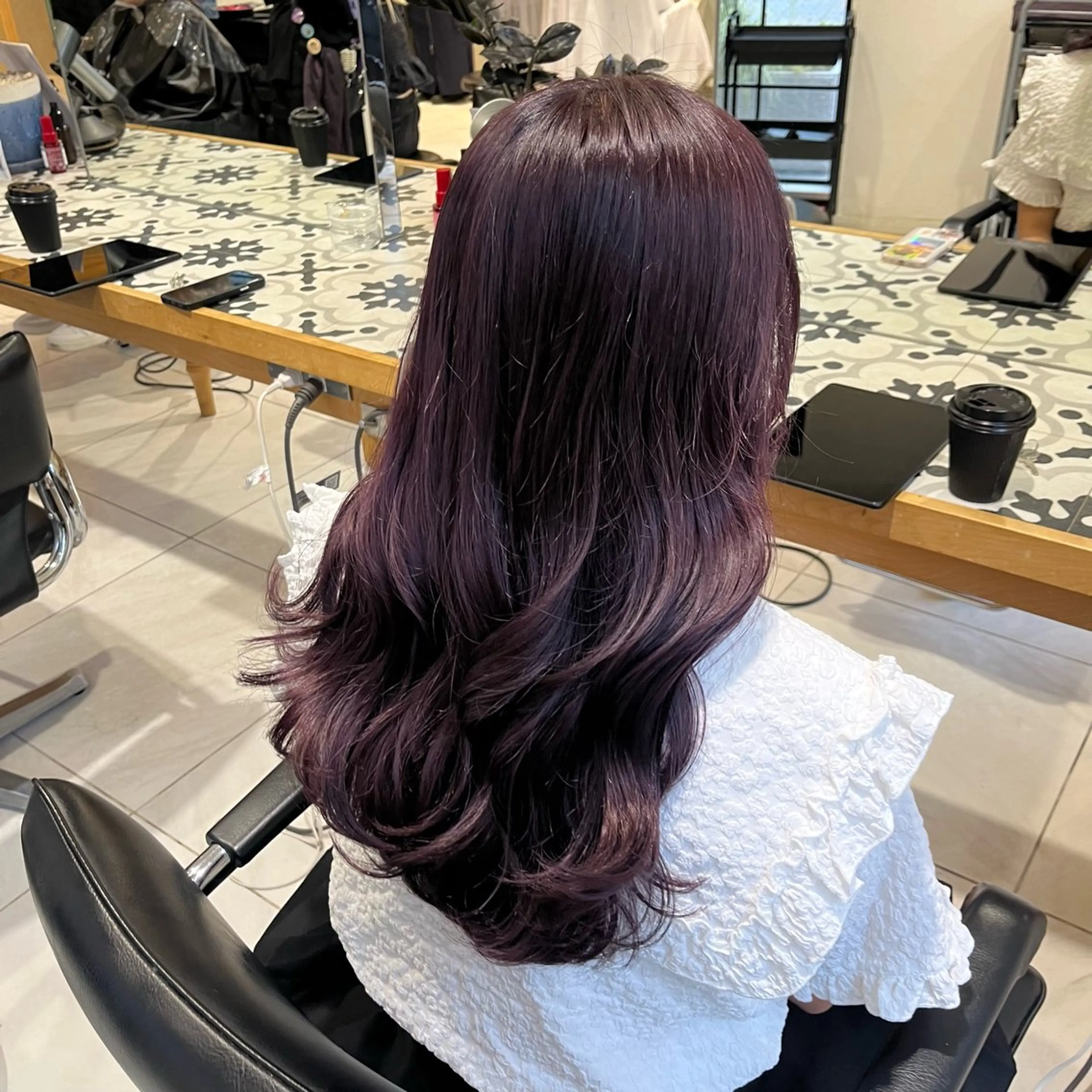 ロング カラー ブリーチ ラベンダーカラー カット ヘアカラー トリートメント ナミ🩶暗髪/暖色 ❤️/透明感/縮毛のヘアスタイル