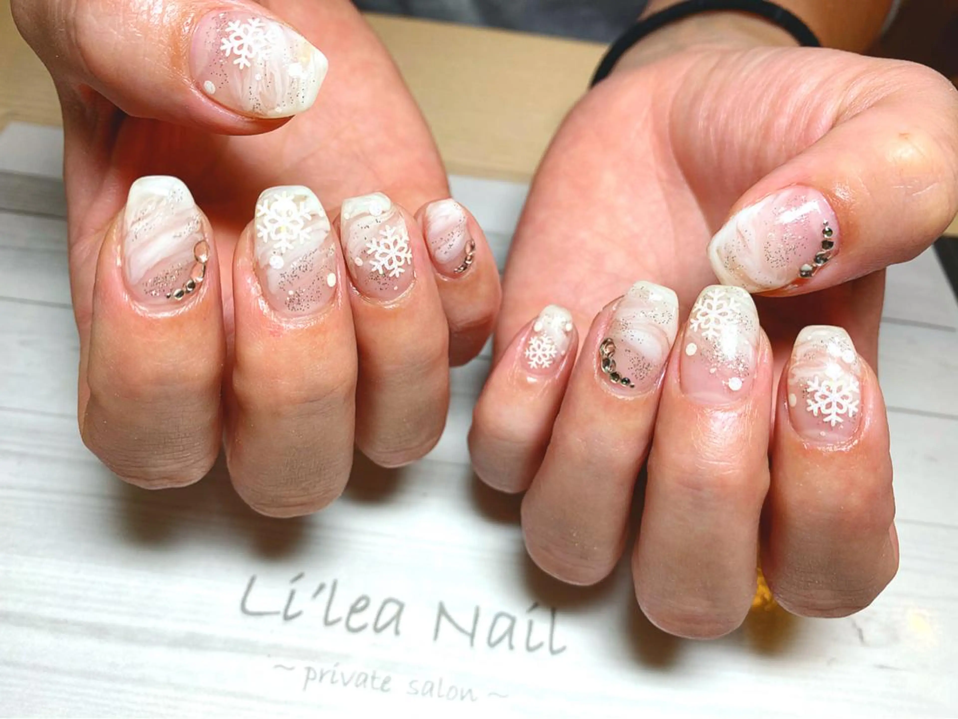 ネイル Li'leaNail AINAのネイルデザイン