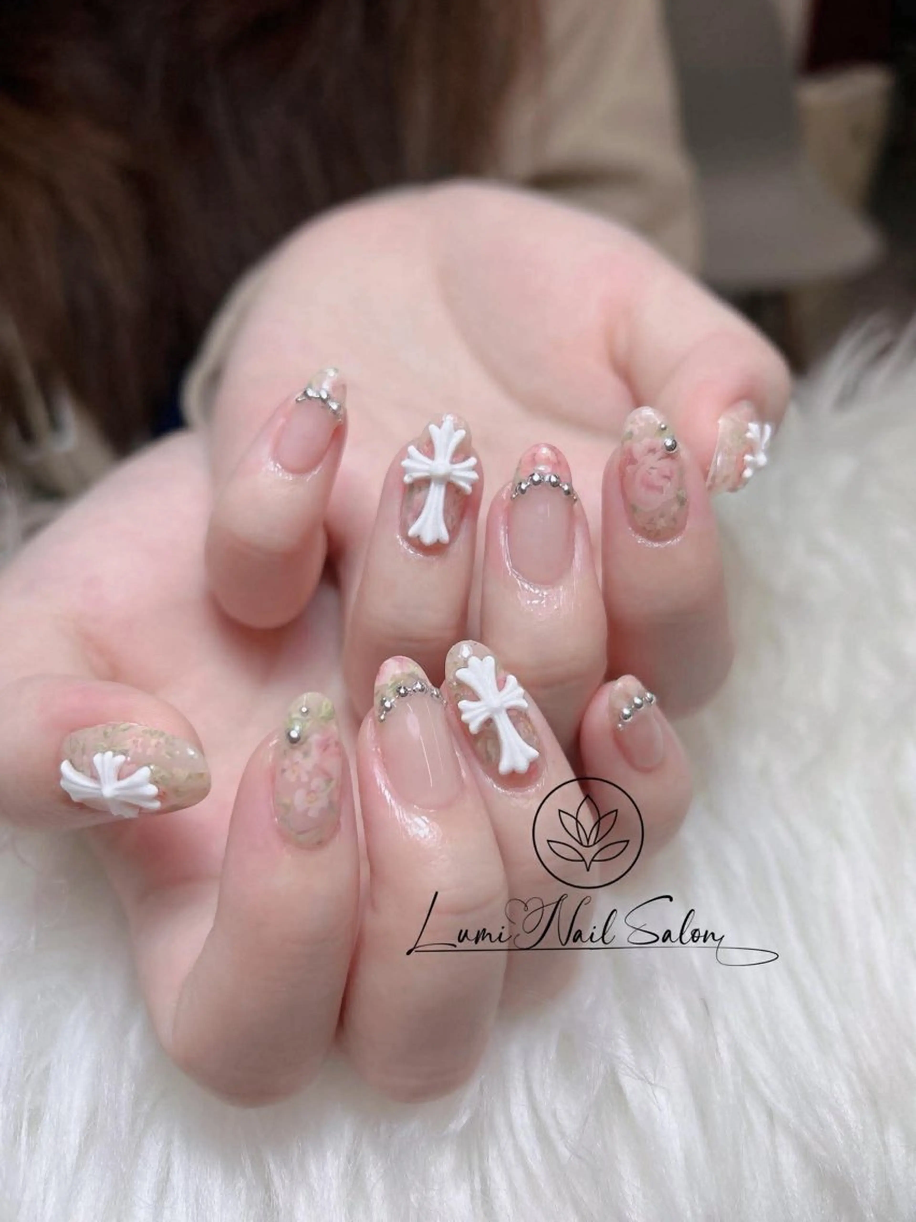 ネイル オーロラネイル チークネイル 長さ出し フレンチネイル 韓国ネイル ハンドネイル Lumi Shinokuboのネイルデザイン