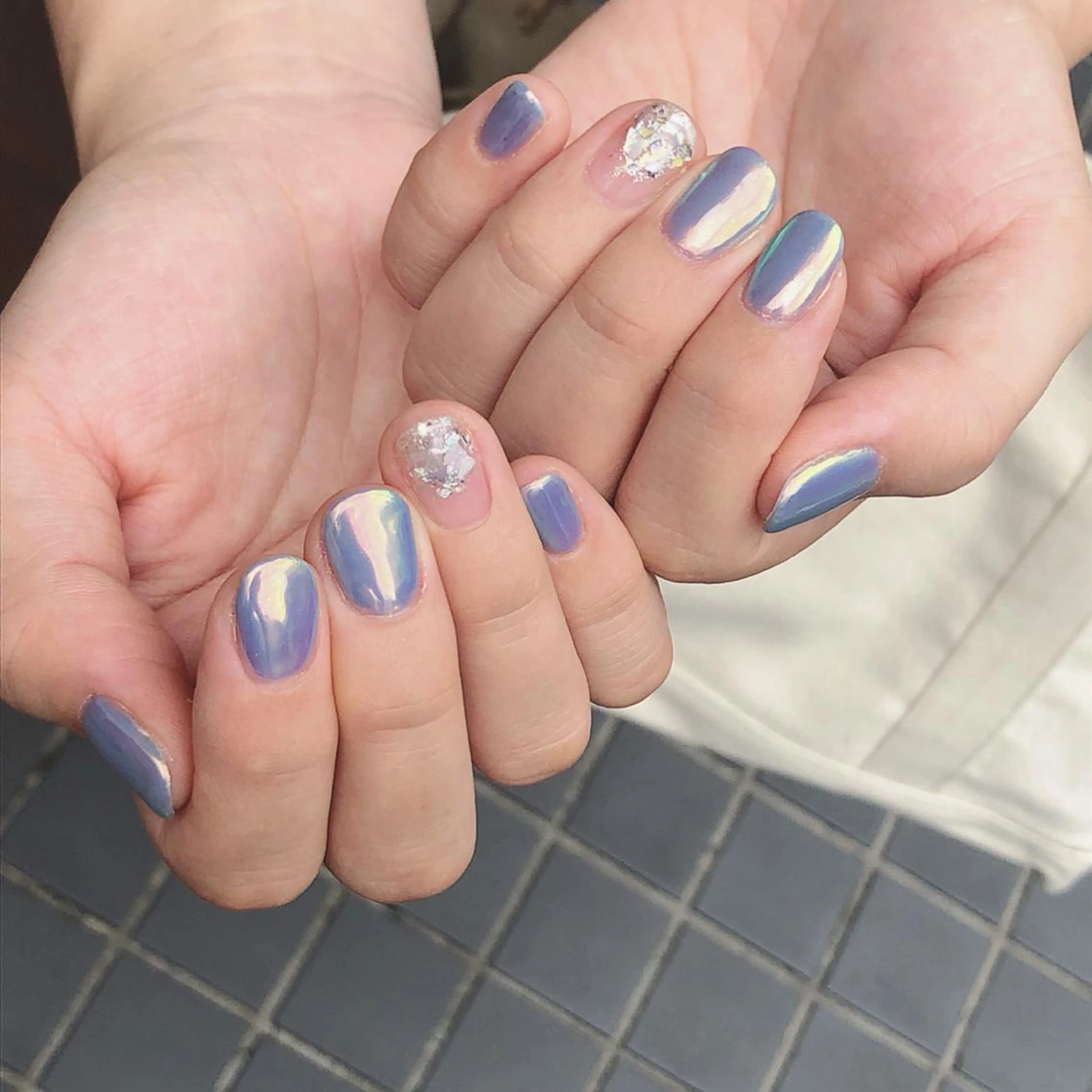 ネイル オーロラネイル 中牟田 彩水のネイルデザイン