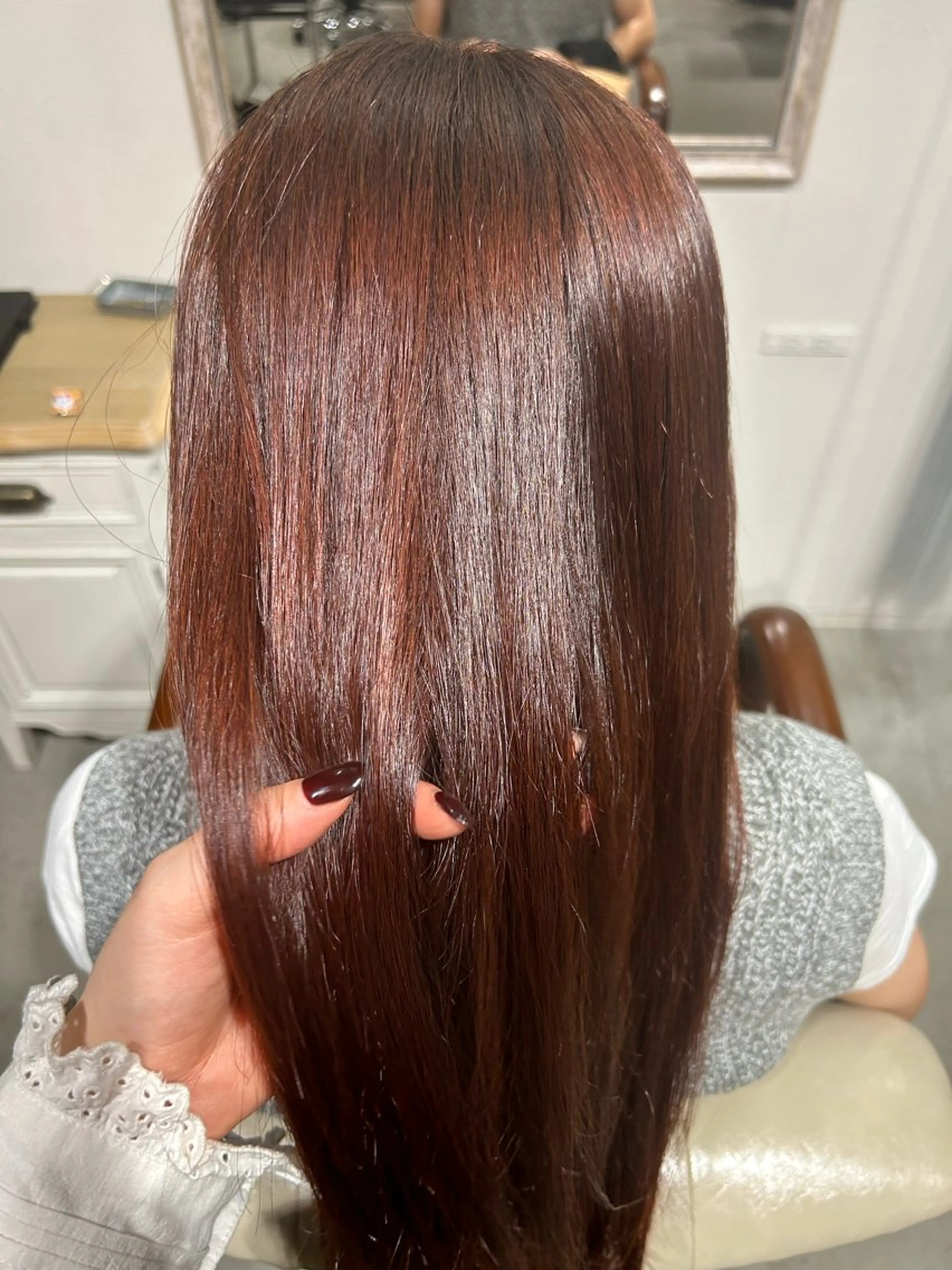 ロング 瀬川 夏緒のヘアスタイル