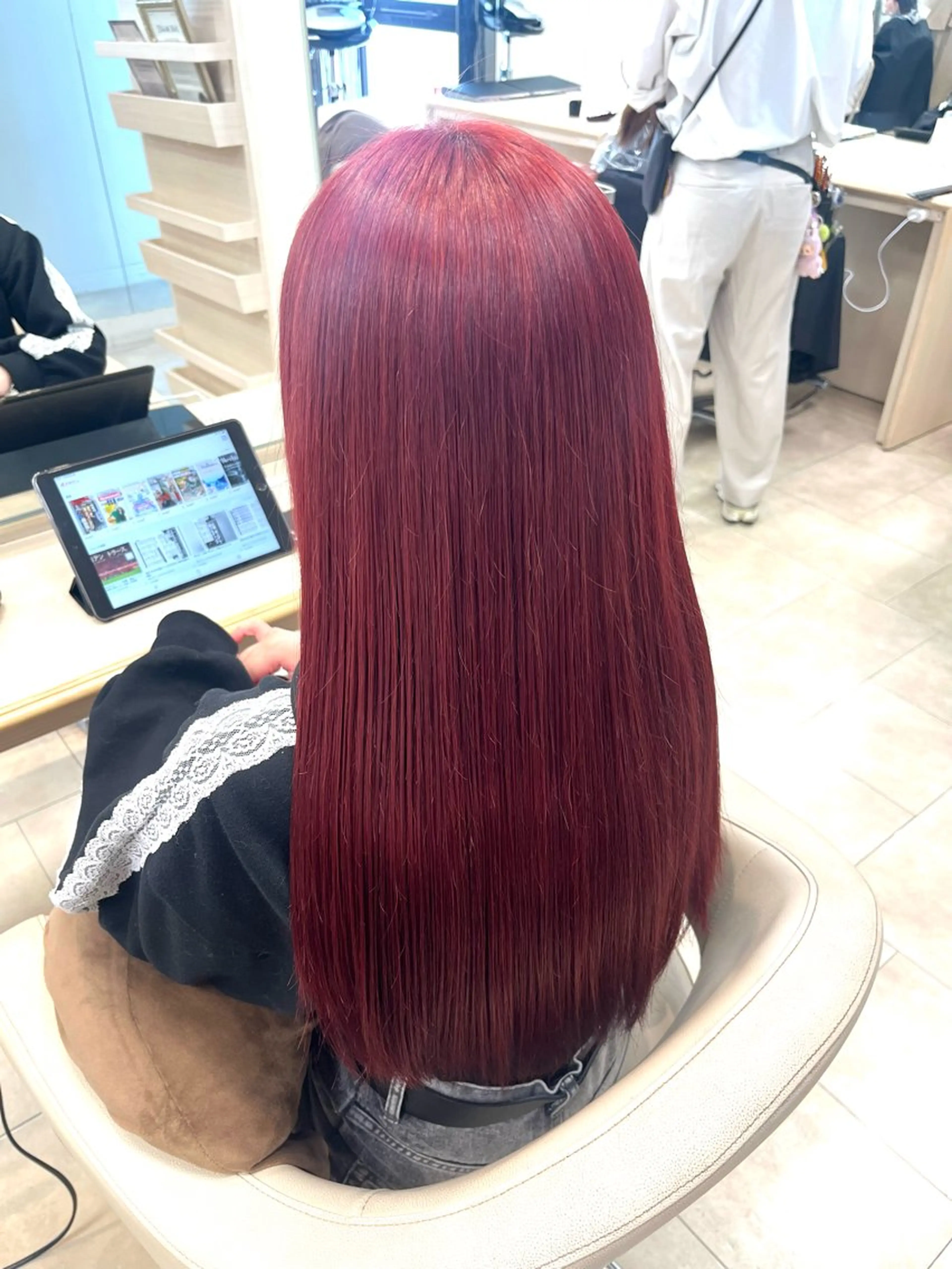 ロング カラー ヘアカラー トリートメント 暖色専門美容師🎀 お客様満足度◎のヘアスタイル