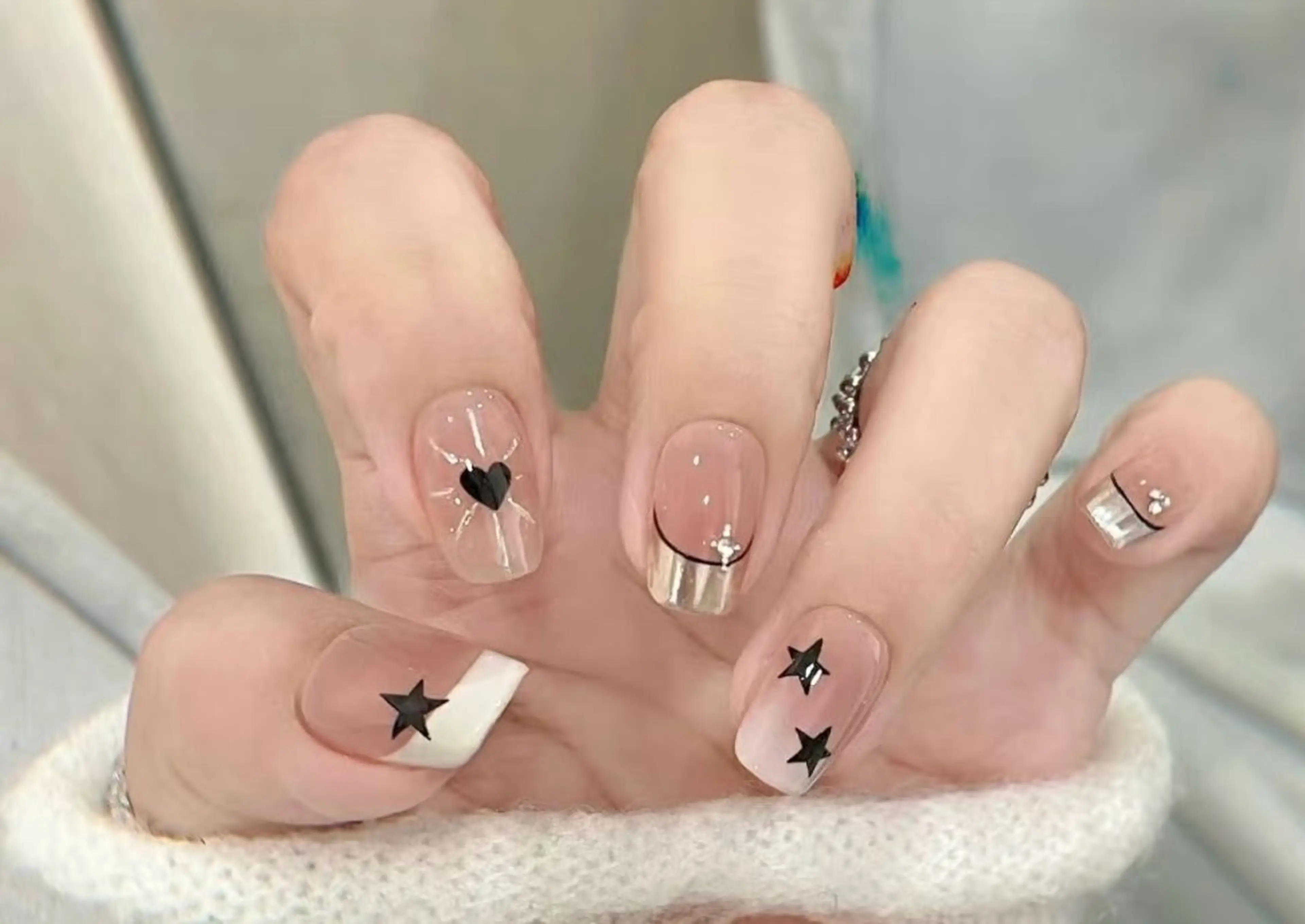 ネイル 高木 維麗絲のネイルデザイン