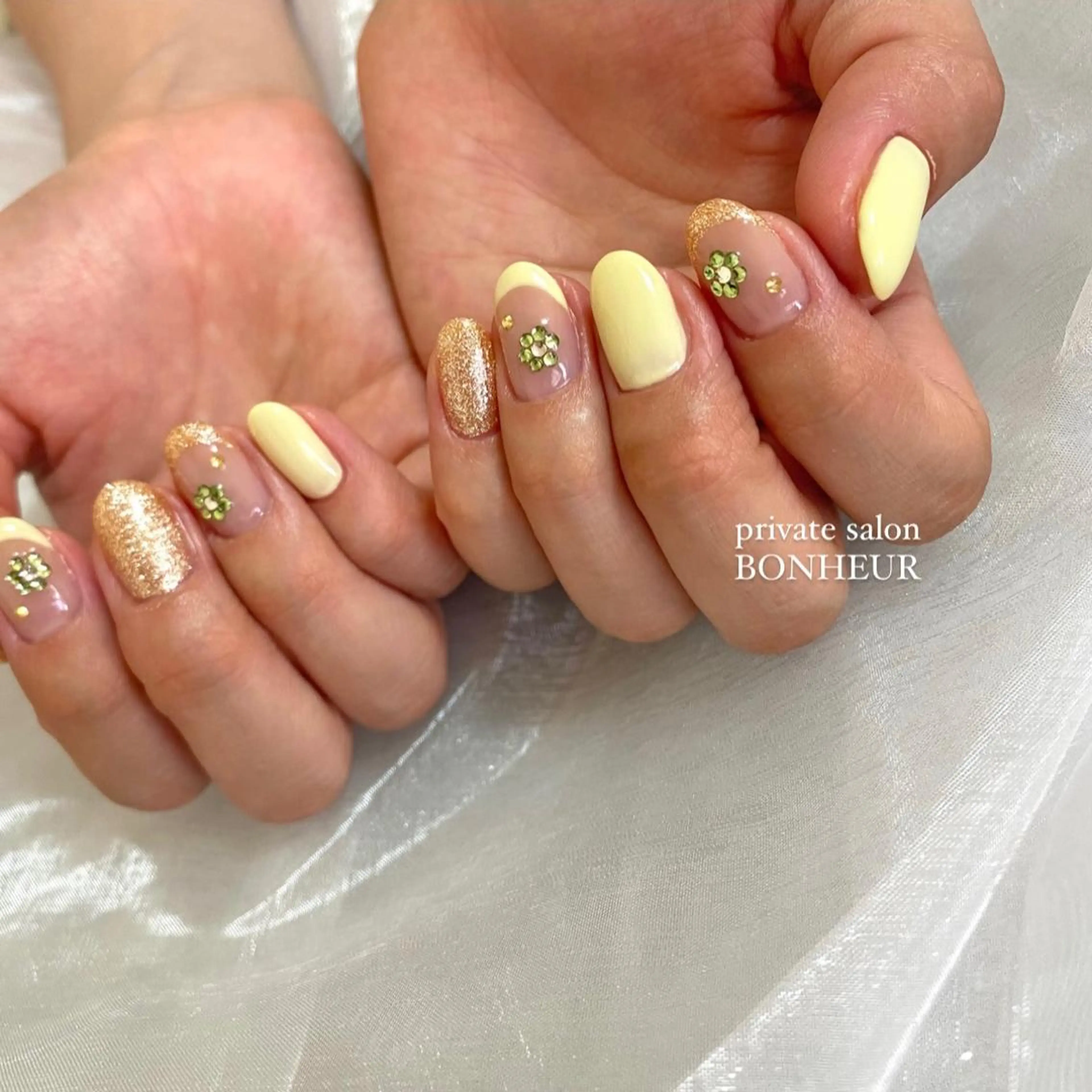 ネイル ハンドネイル BONHEUR Annaのネイルデザイン