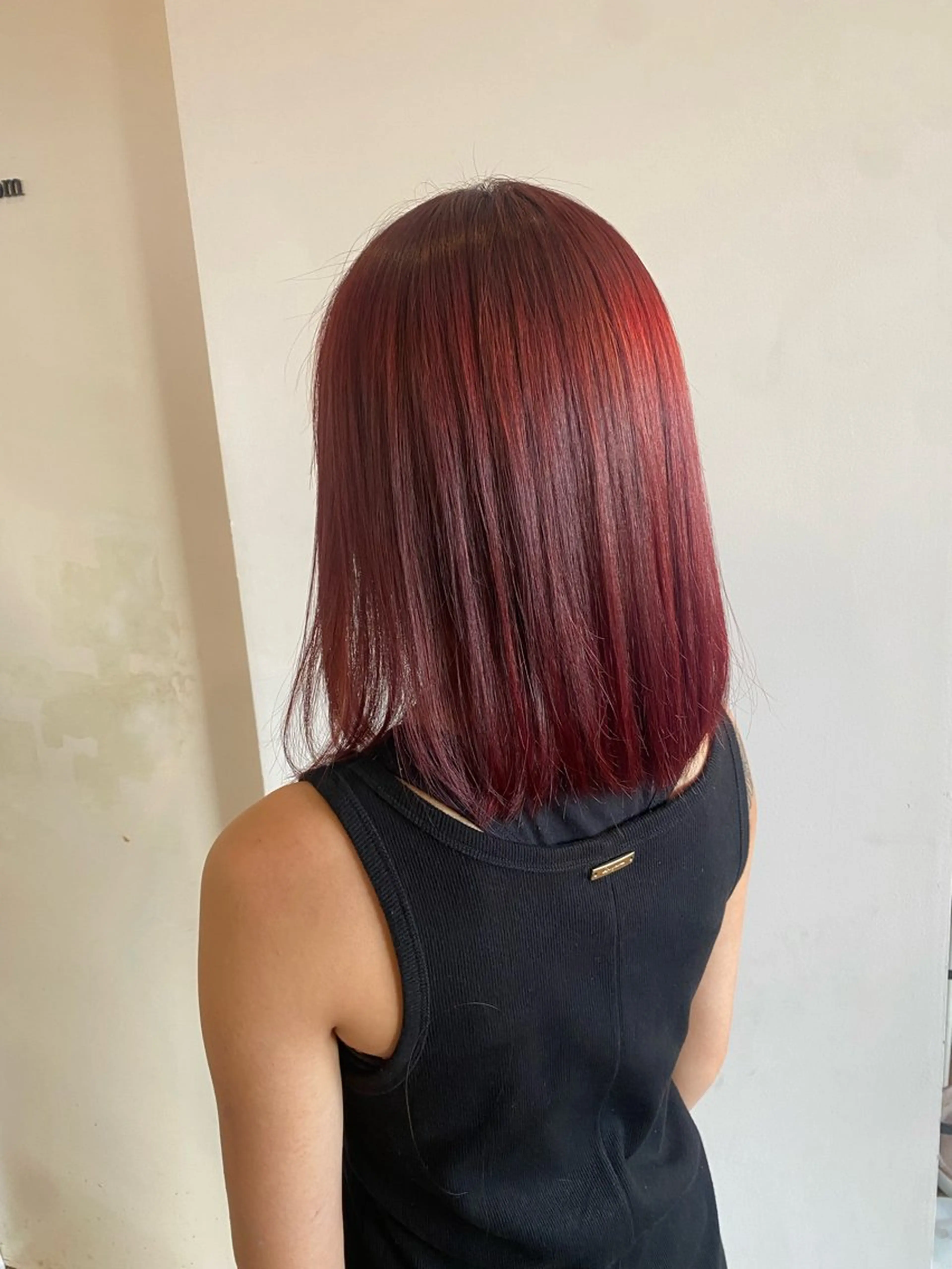 カラー ブリーチ ボルドーカラー ブリーチなしカラー ヘアカラー トリートメント BRAS ナカガワのヘアスタイル