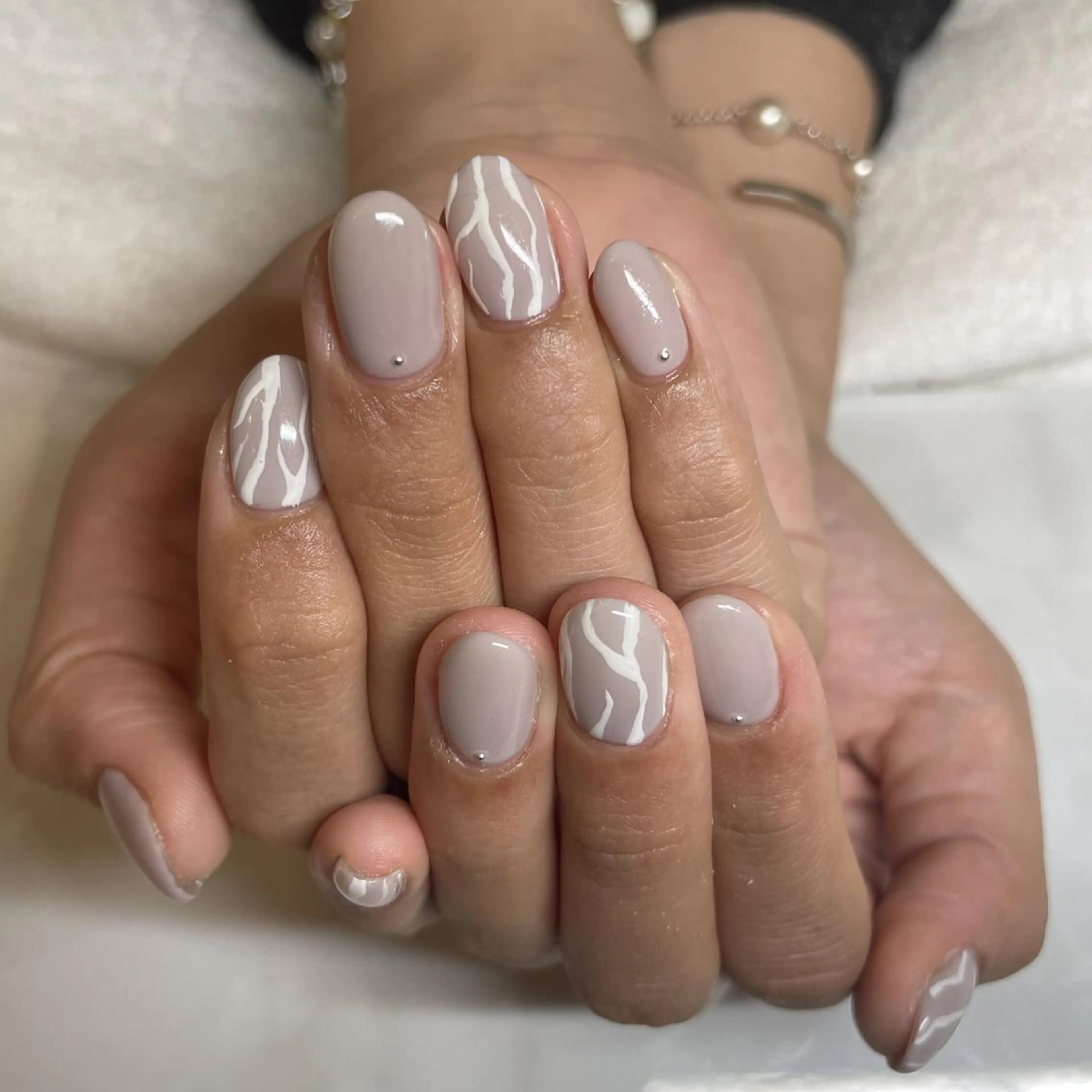 ネイル アニマル柄 シンプルネイル Nail salon LuaRのネイルデザイン