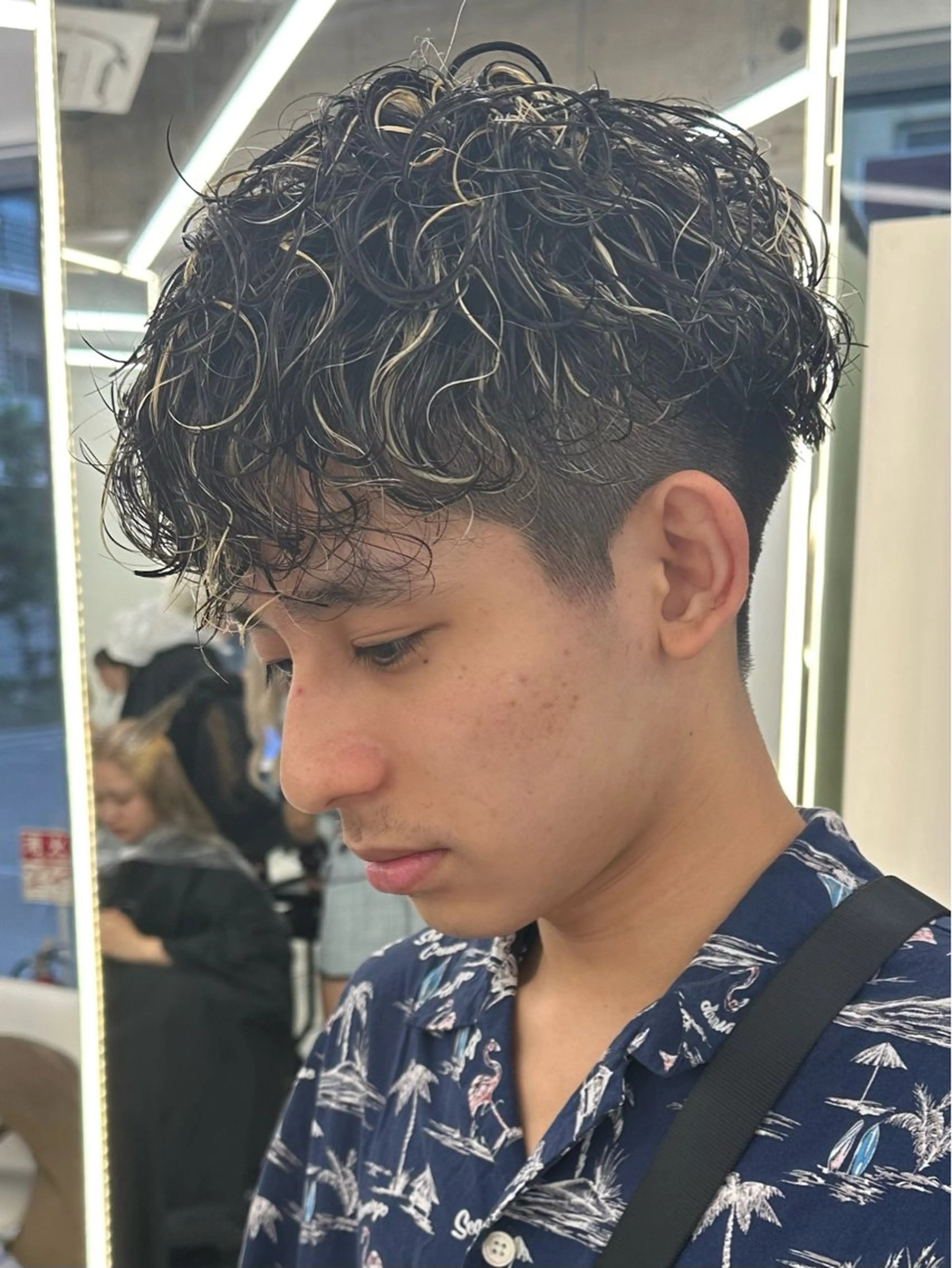 ショート カラー パーマ メンズ Vir by browのヘアスタイル