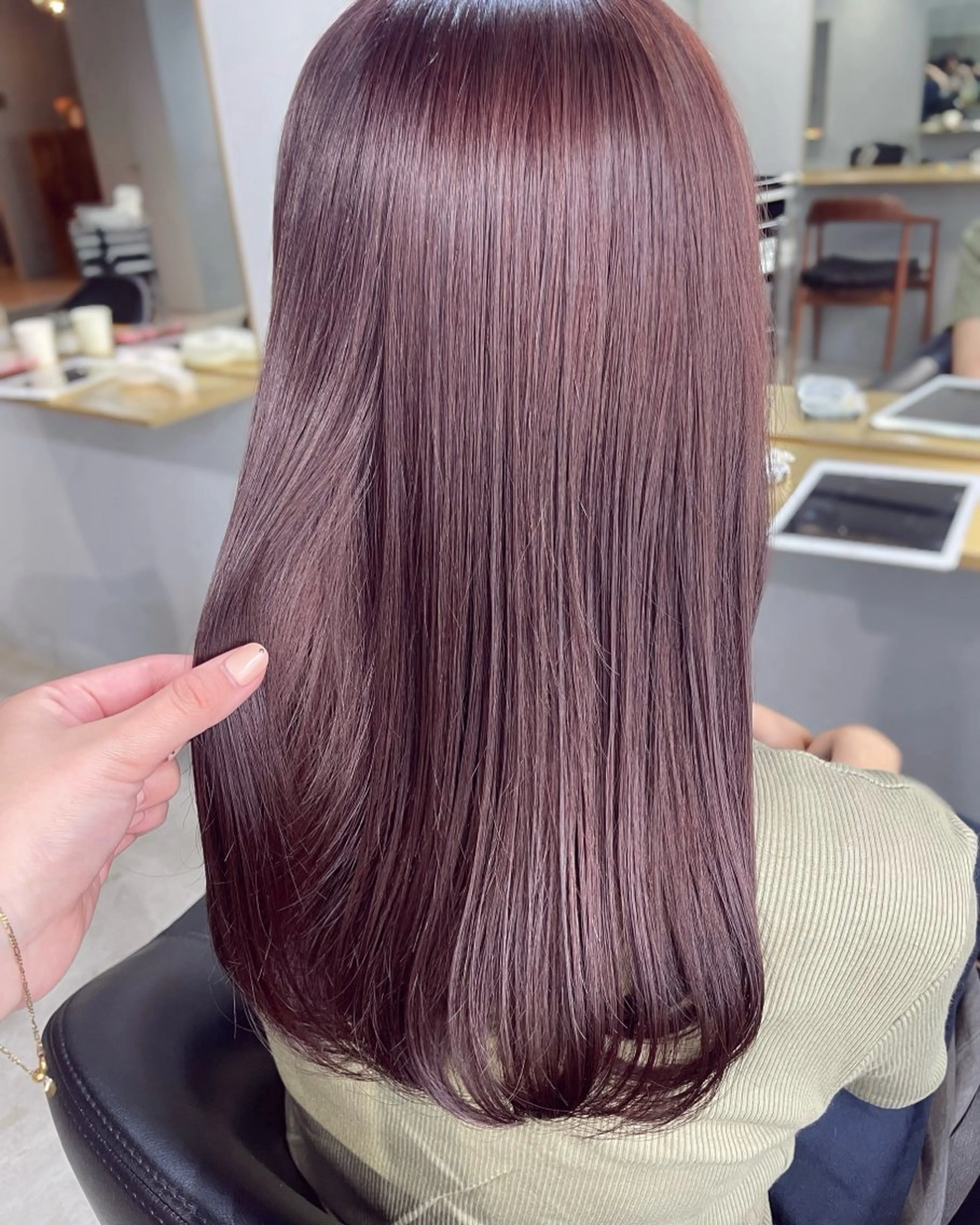 セミロング カラー ブリーチ ブラウンカラー ダブルカラー ラベンダーカラー ラベンダーブラウン カット ヘアカラー トリートメント 【表参道】Ruri デジタルパーマのヘアスタイル