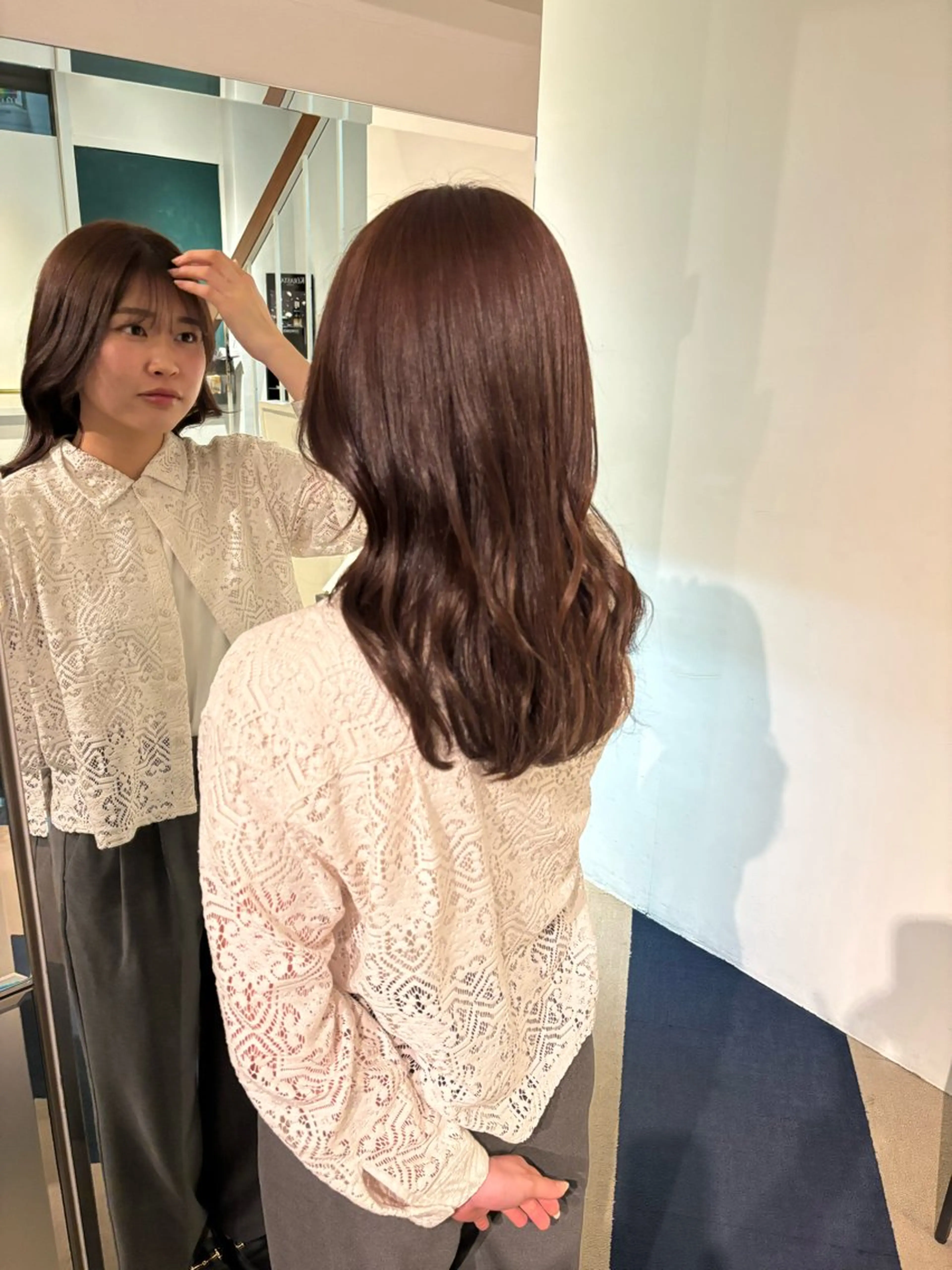 セミロング カラー カット ヘアカラー トリートメント ワタナベ イオリ🧼のヘアスタイル