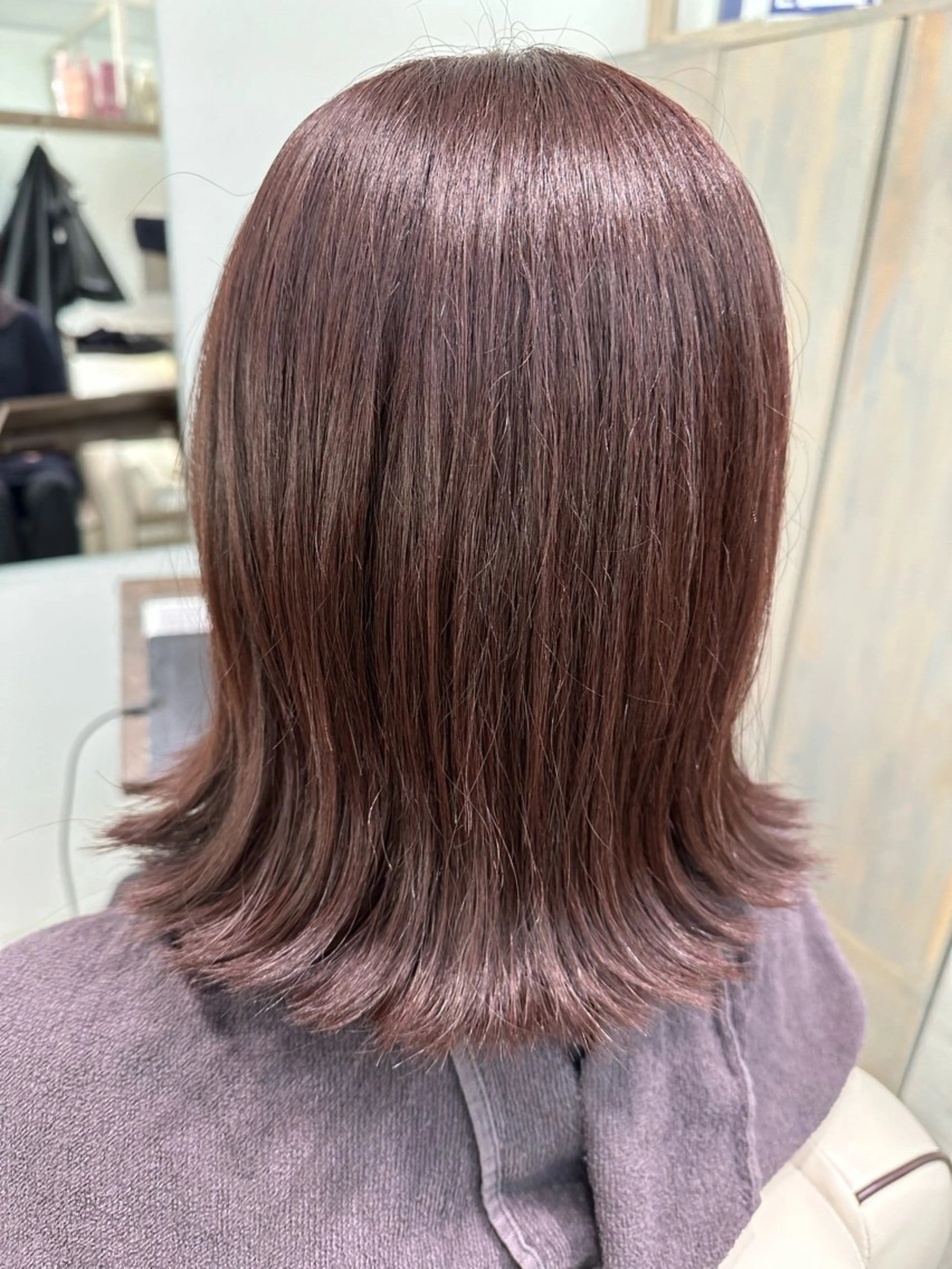 ミディアム カット ヘアカラー トリートメント 佐藤 はるとのヘアスタイル