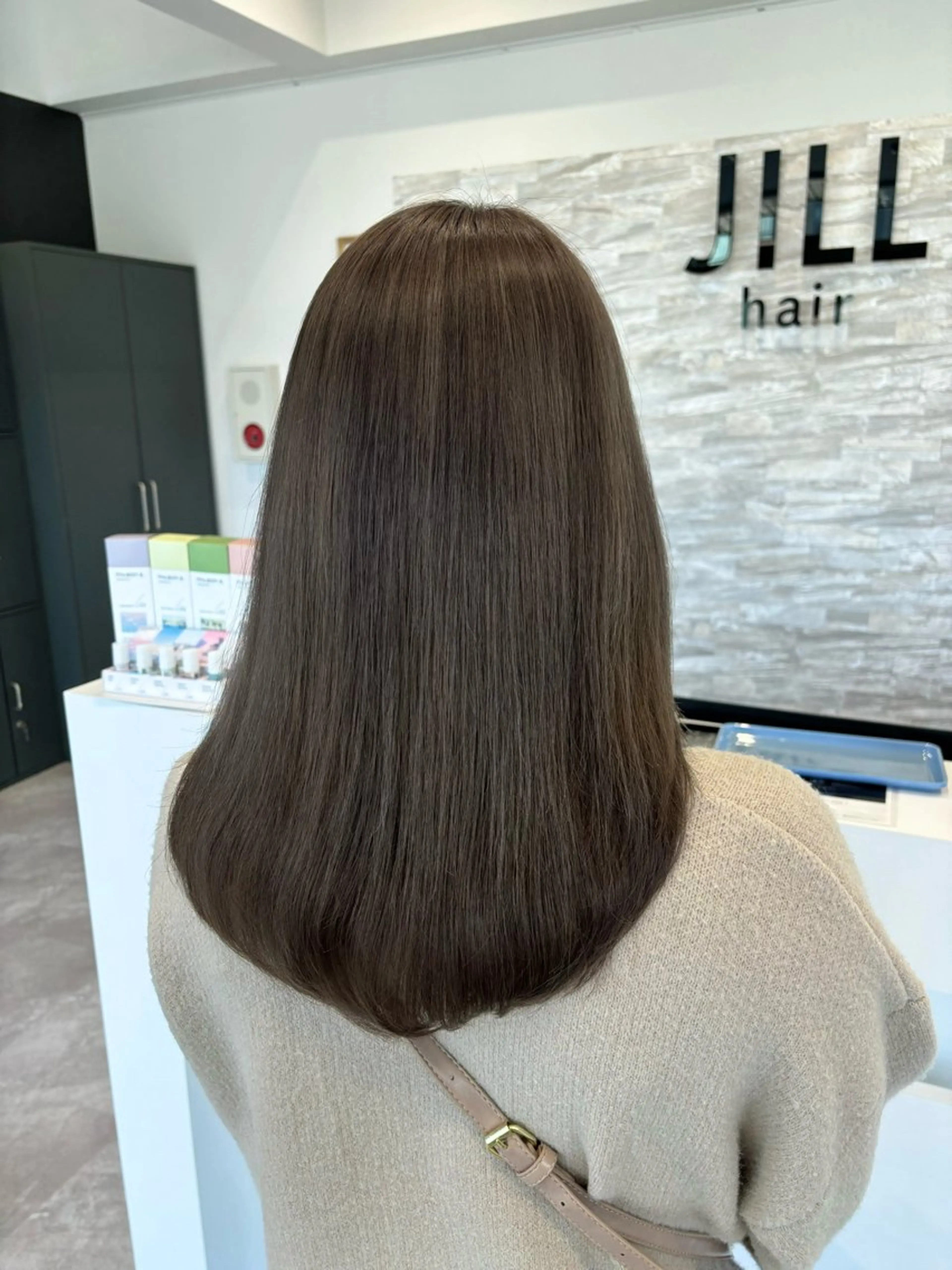 セミロング maki💖 レイヤー/髪質改善のヘアスタイル