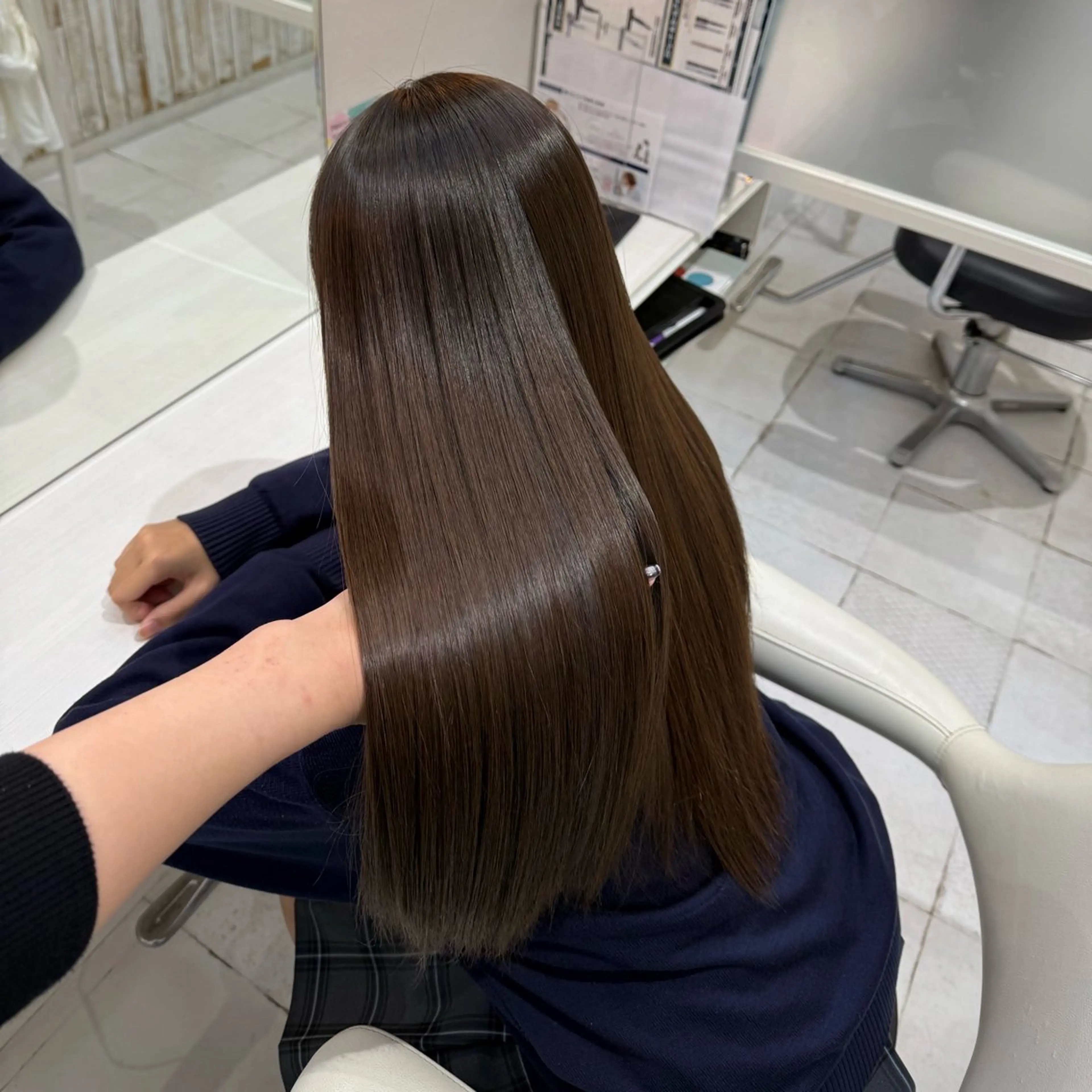 ロング 縮毛矯正 CREA茅ヶ崎 みつほのヘアスタイル