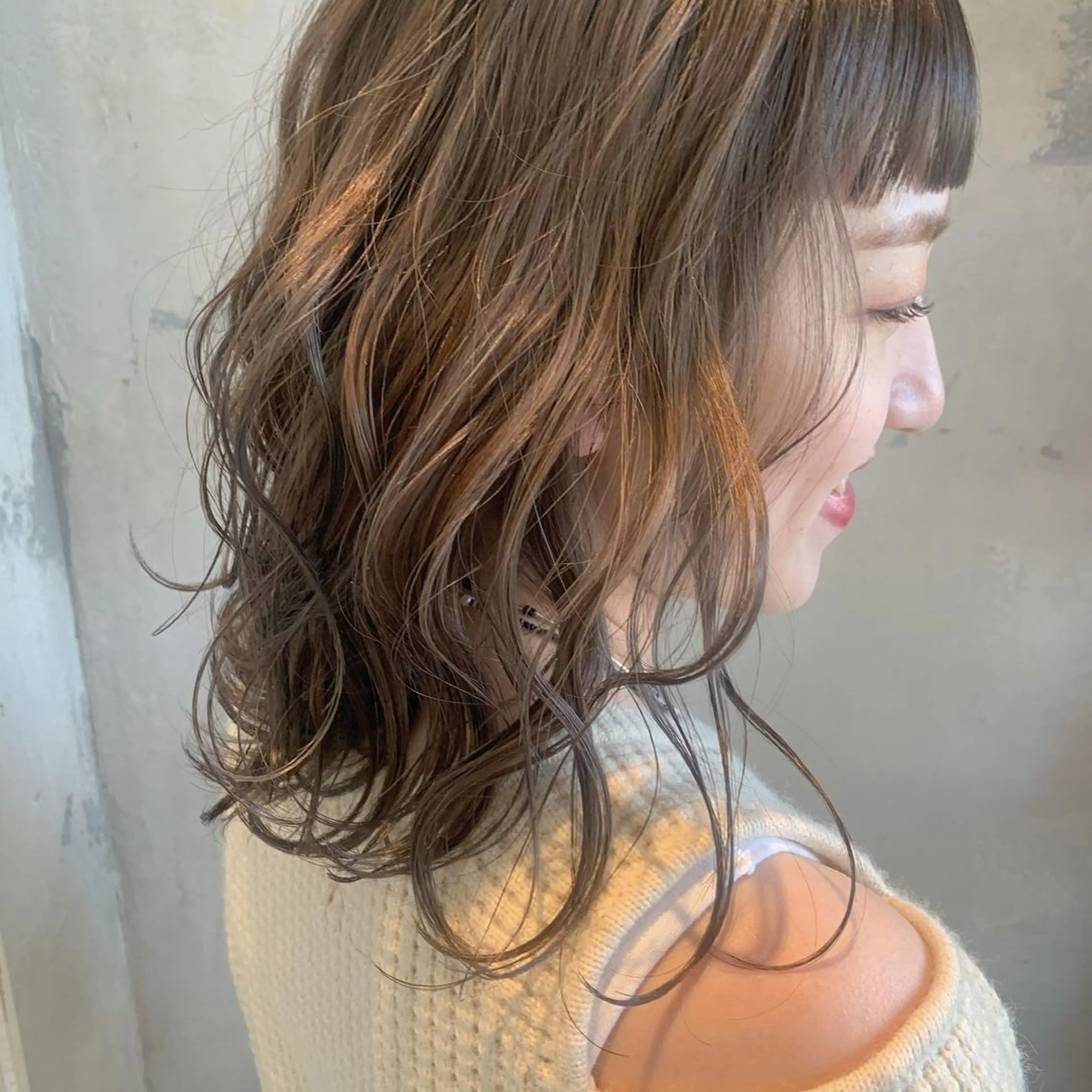 セミロング 吉村 怜のヘアスタイル