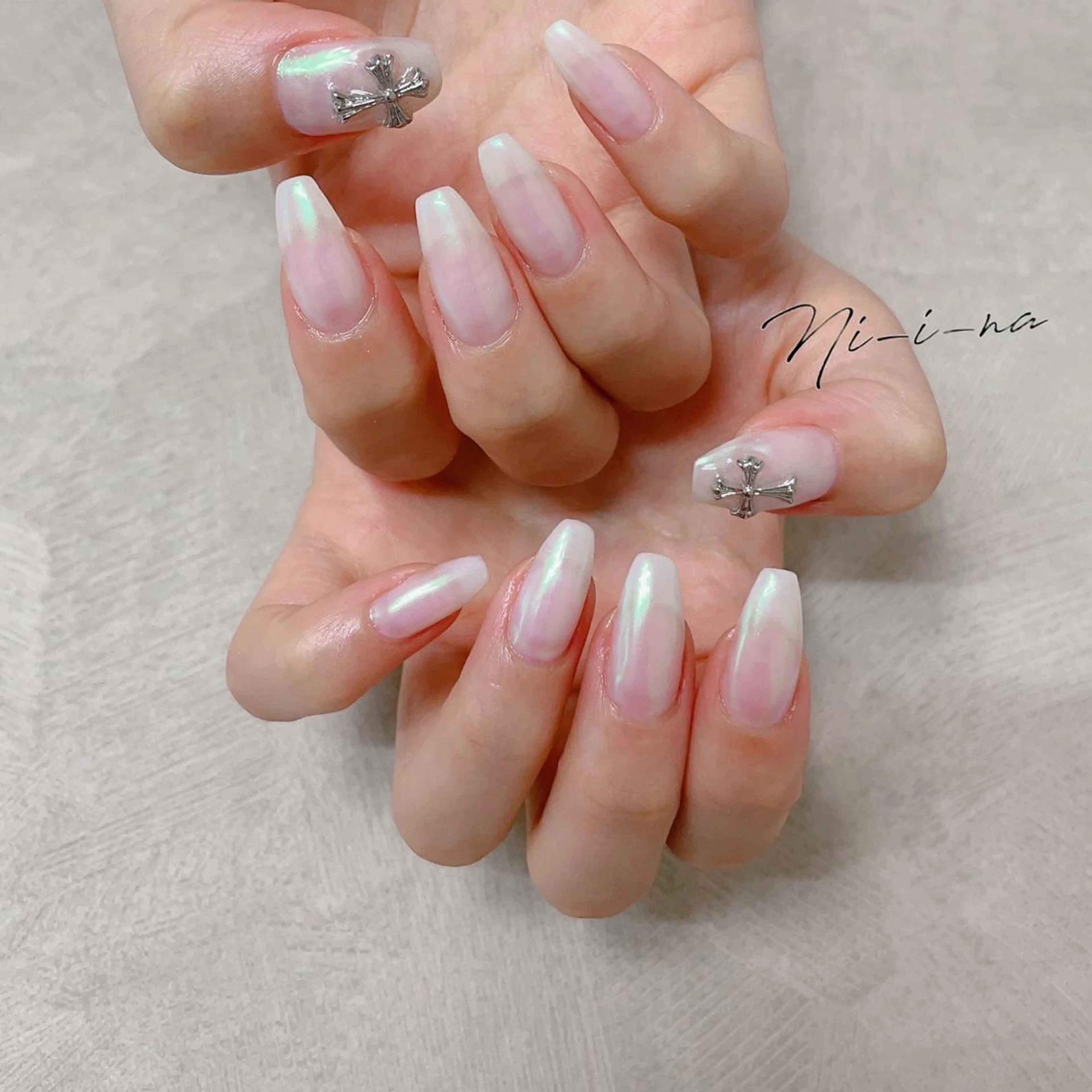 ネイル オーロラネイル 氷ネイル・うるうるネイル nail salon Ni-i-naのネイルデザイン