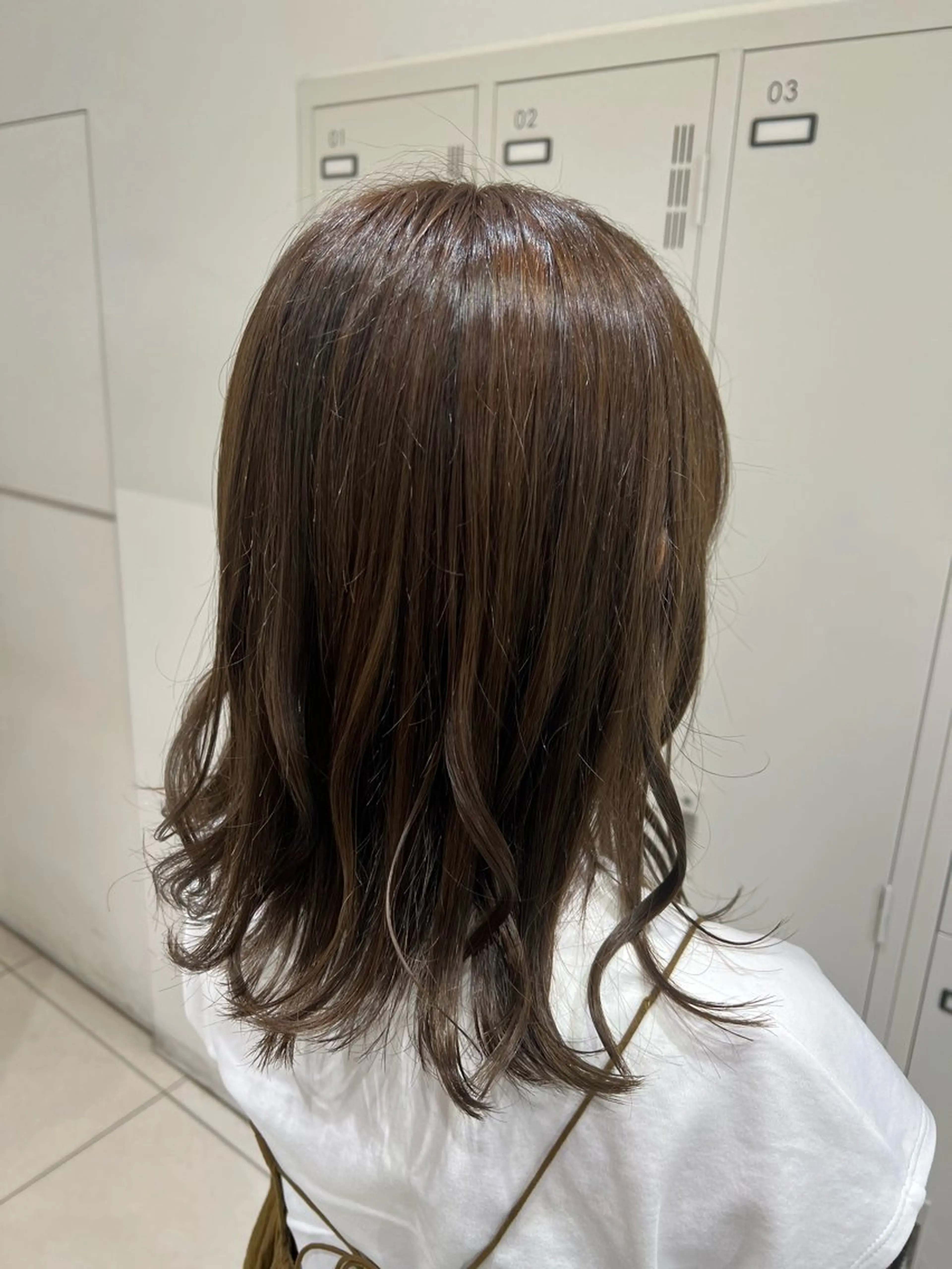 ミディアム カラー 透明感カラー グレージュ ラベンダーカラー ヘアカラー トリートメント 【暖色カラー特化】 中山由梨のヘアスタイル
