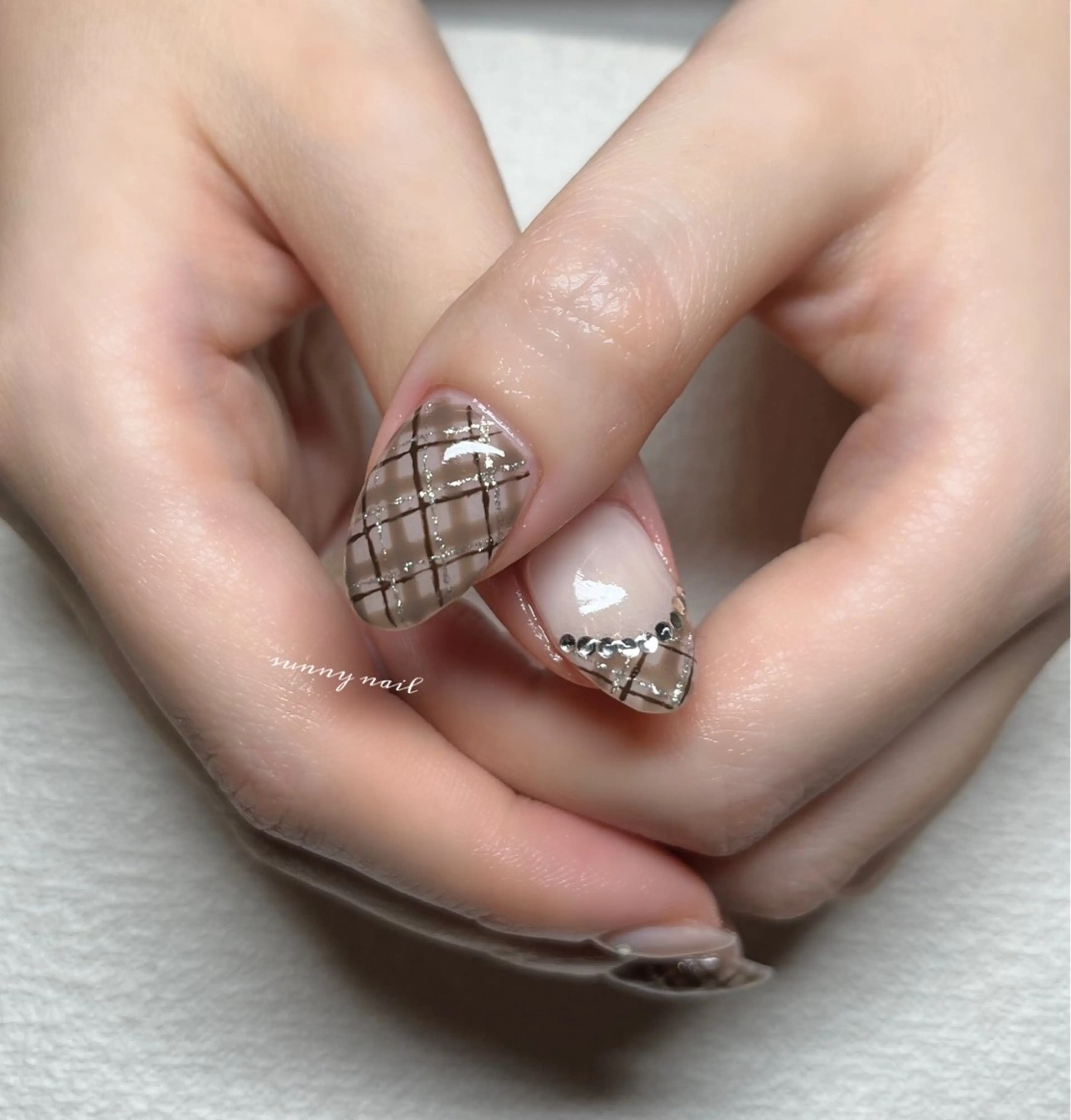 ネイル ジェルネイル パラジェル リボン sunny nailのネイルデザイン