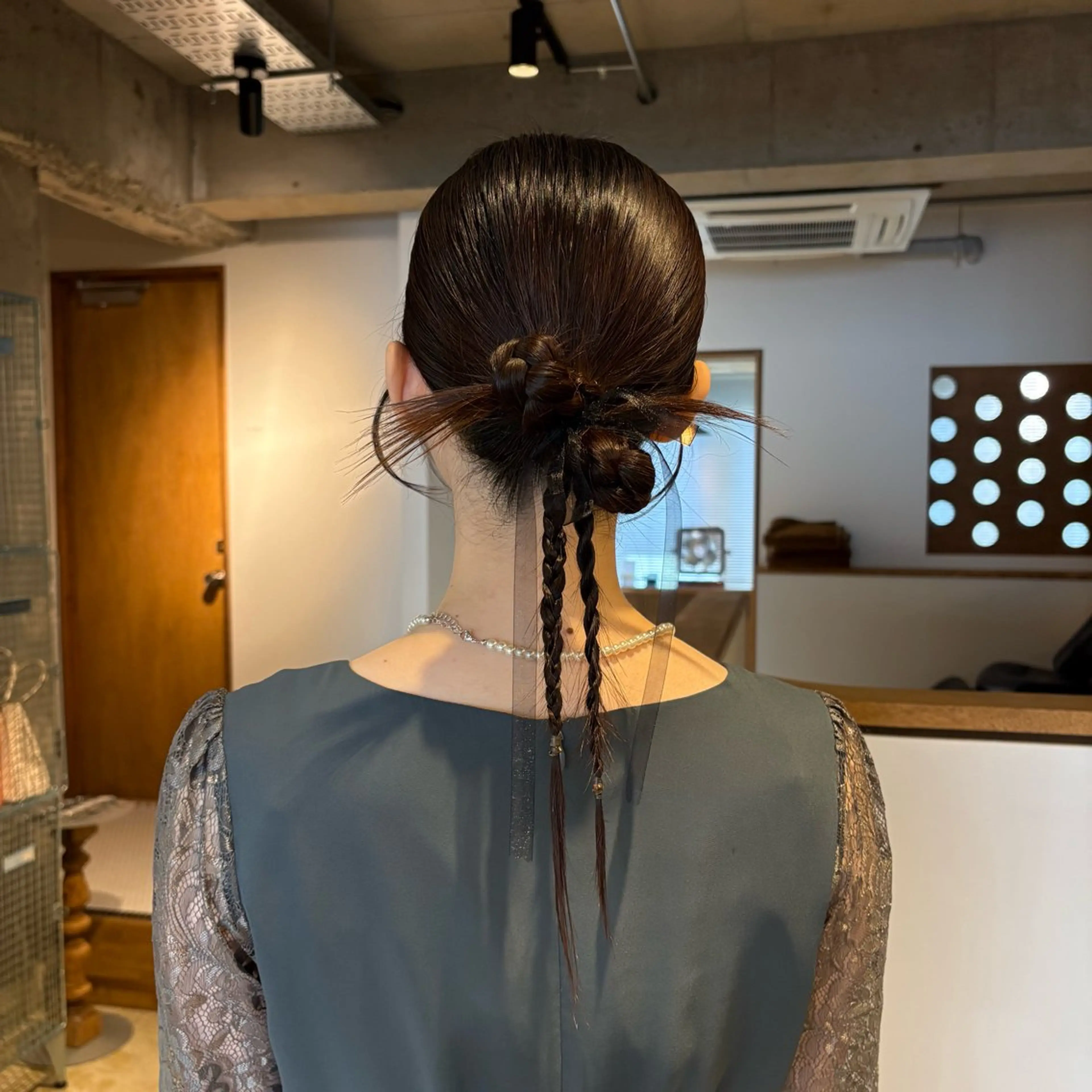 ロング ヘアアレンジ 三つ編み ヘアセット パ ルのヘアスタイル