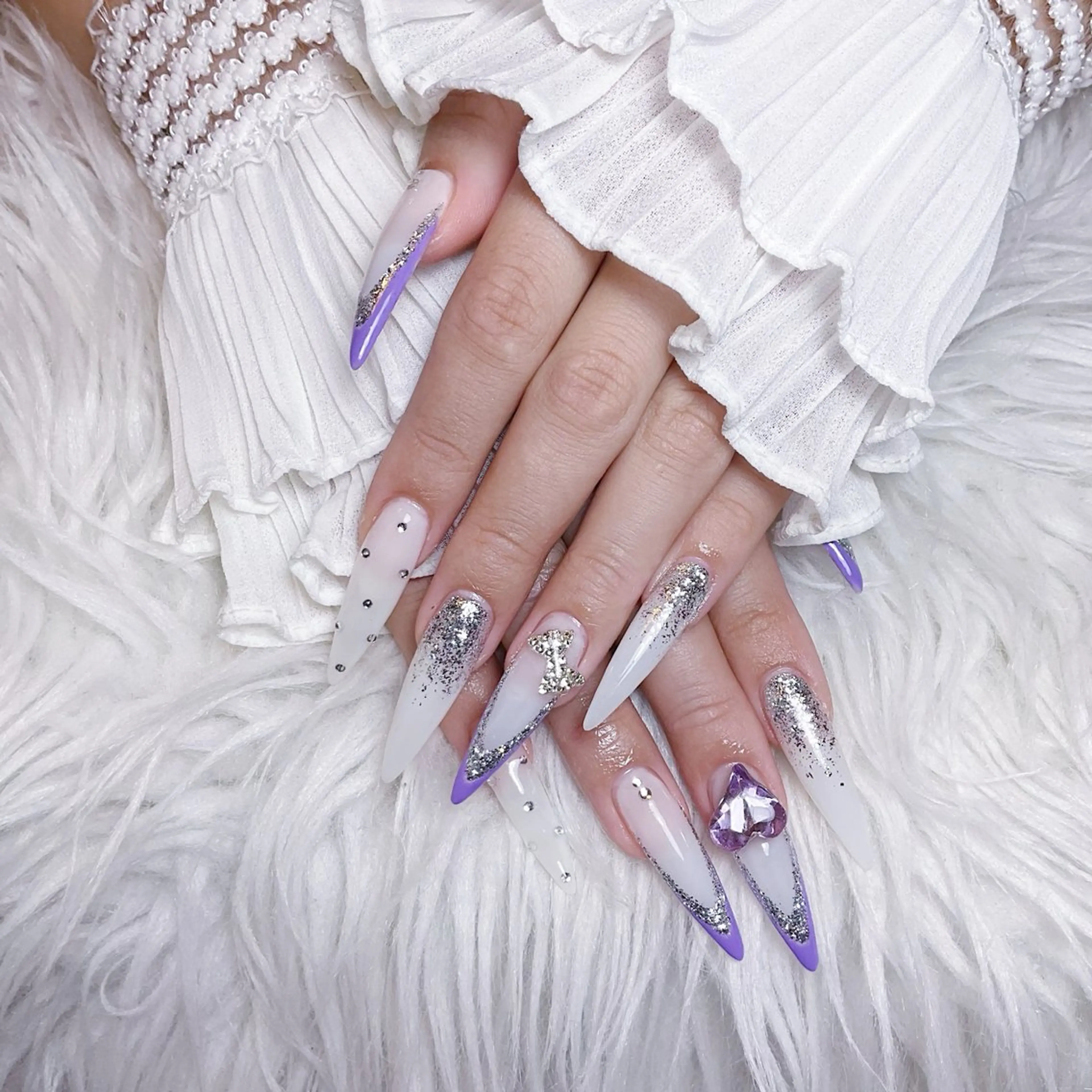 ネイル ハンドネイル 🍭Yun nail hyejin🌸のネイルデザイン