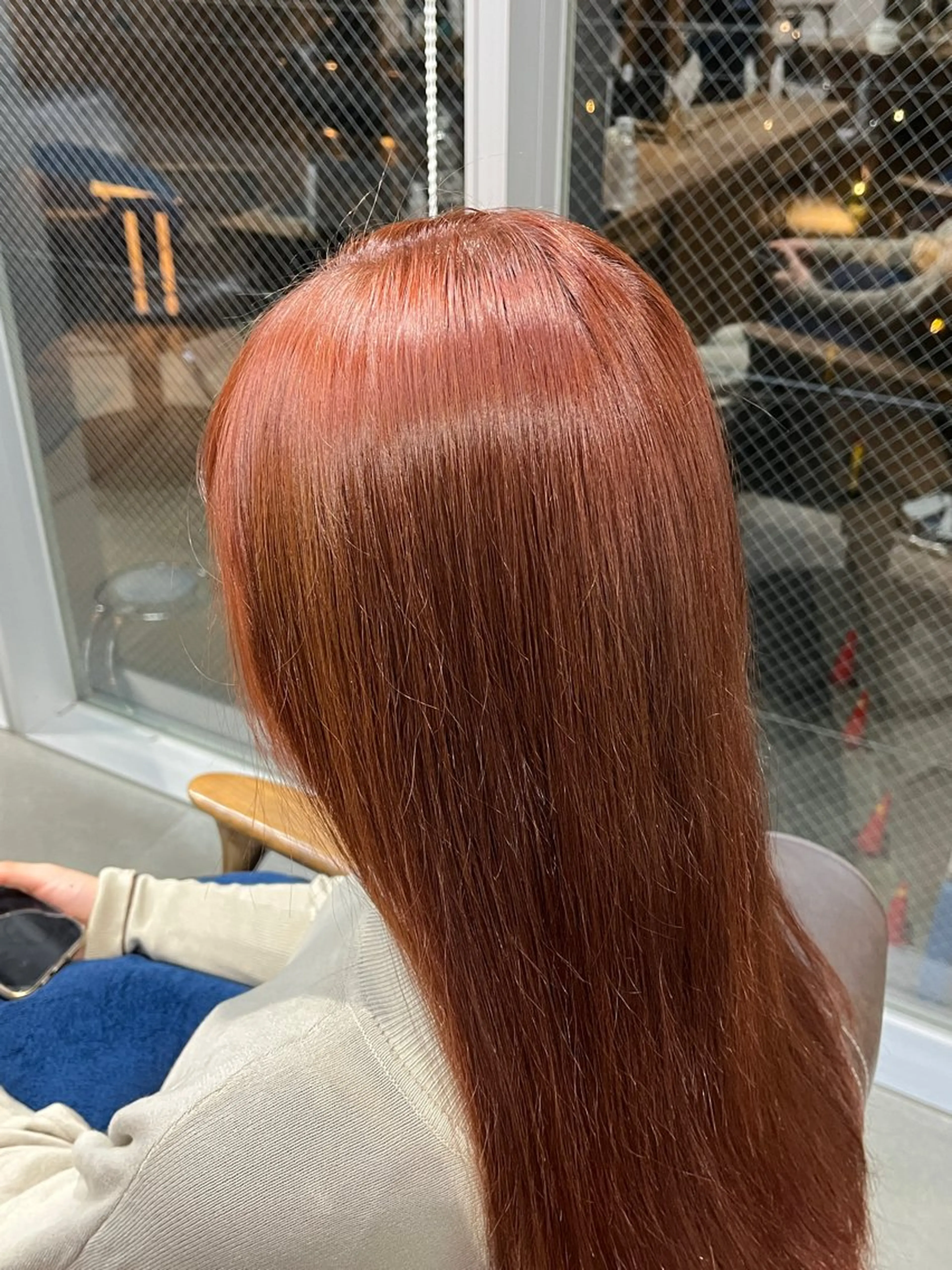 セミロング カラー ブリーチ ブリーチなしカラー ピンクカラー レッドカラー 暖色  艶カラー/ 蒔田 爽真のヘアスタイル