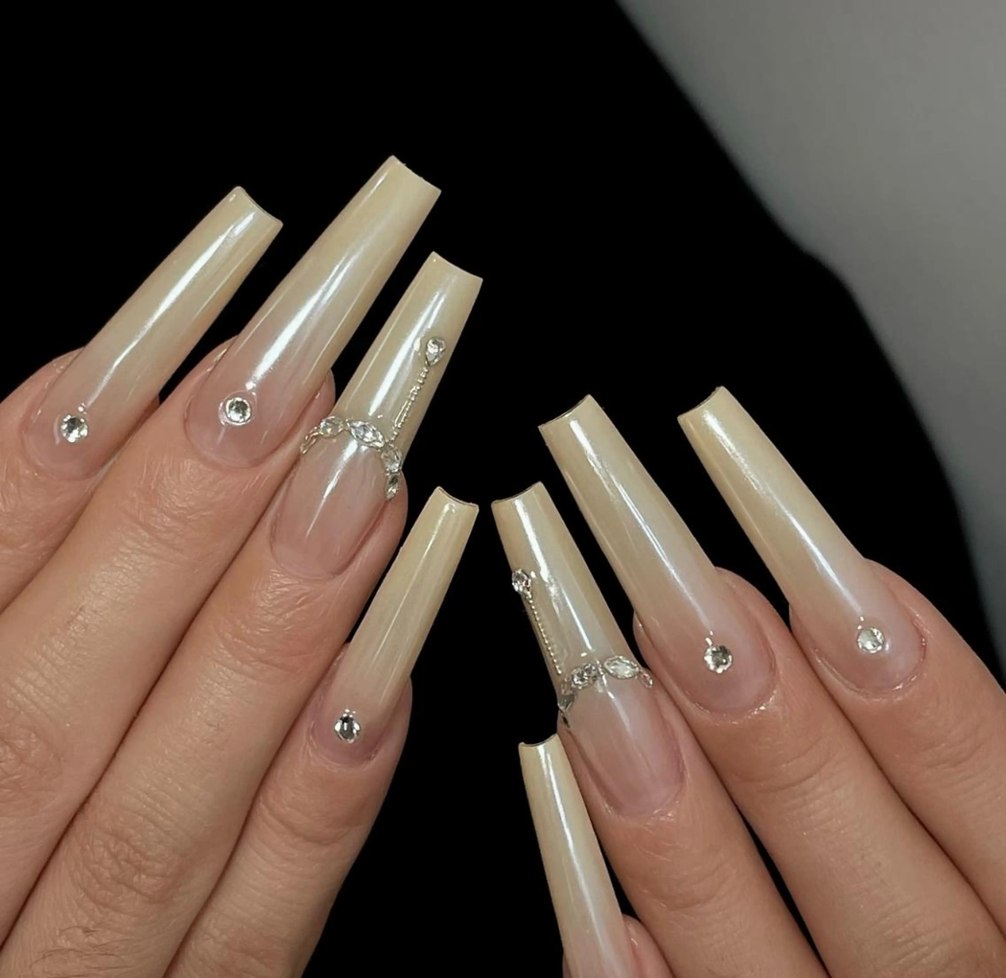 ネイル ハンドネイル Pure&Rich Nailのネイルデザイン