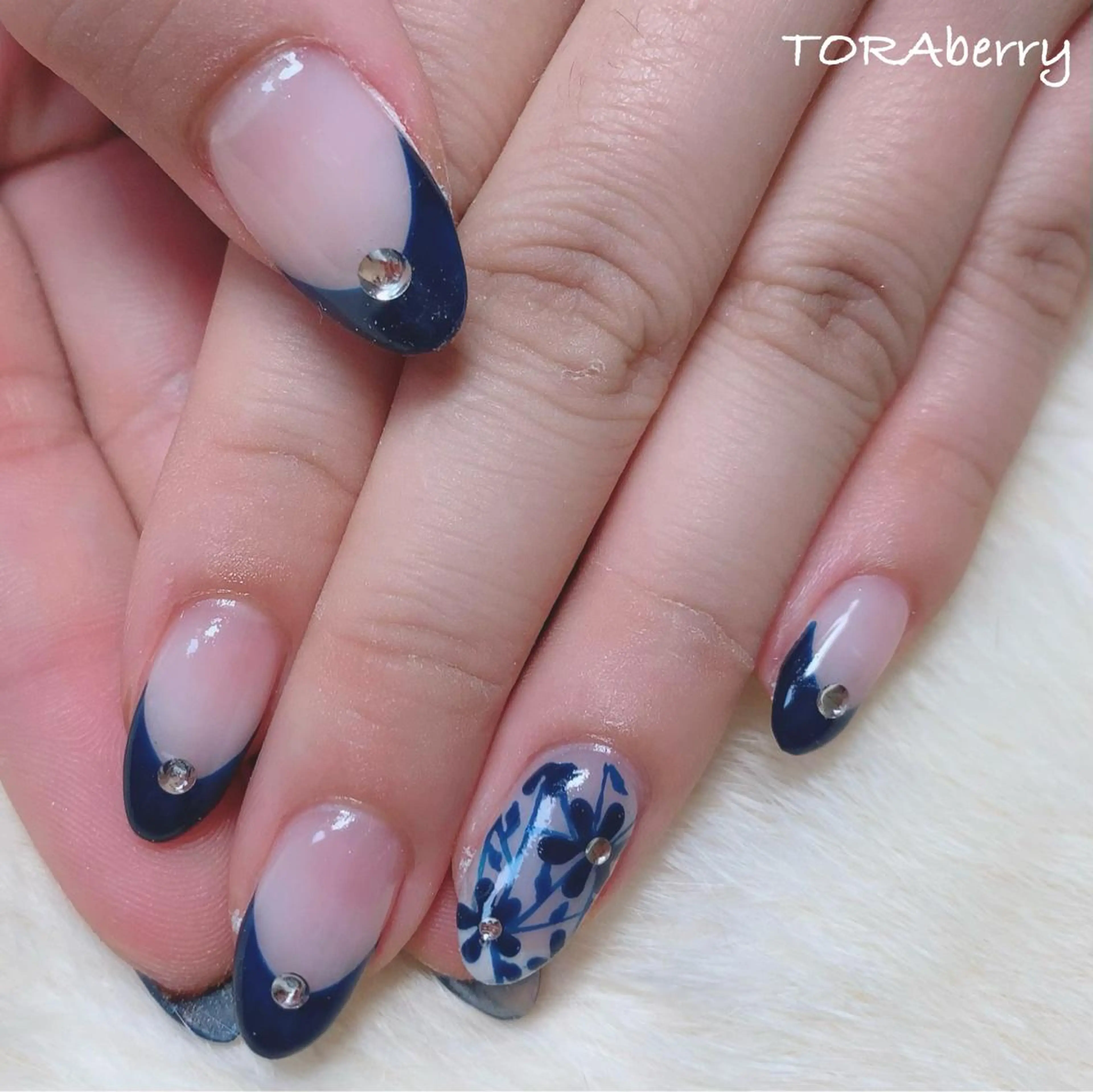 ネイル ネイリスト なつみのネイルデザイン