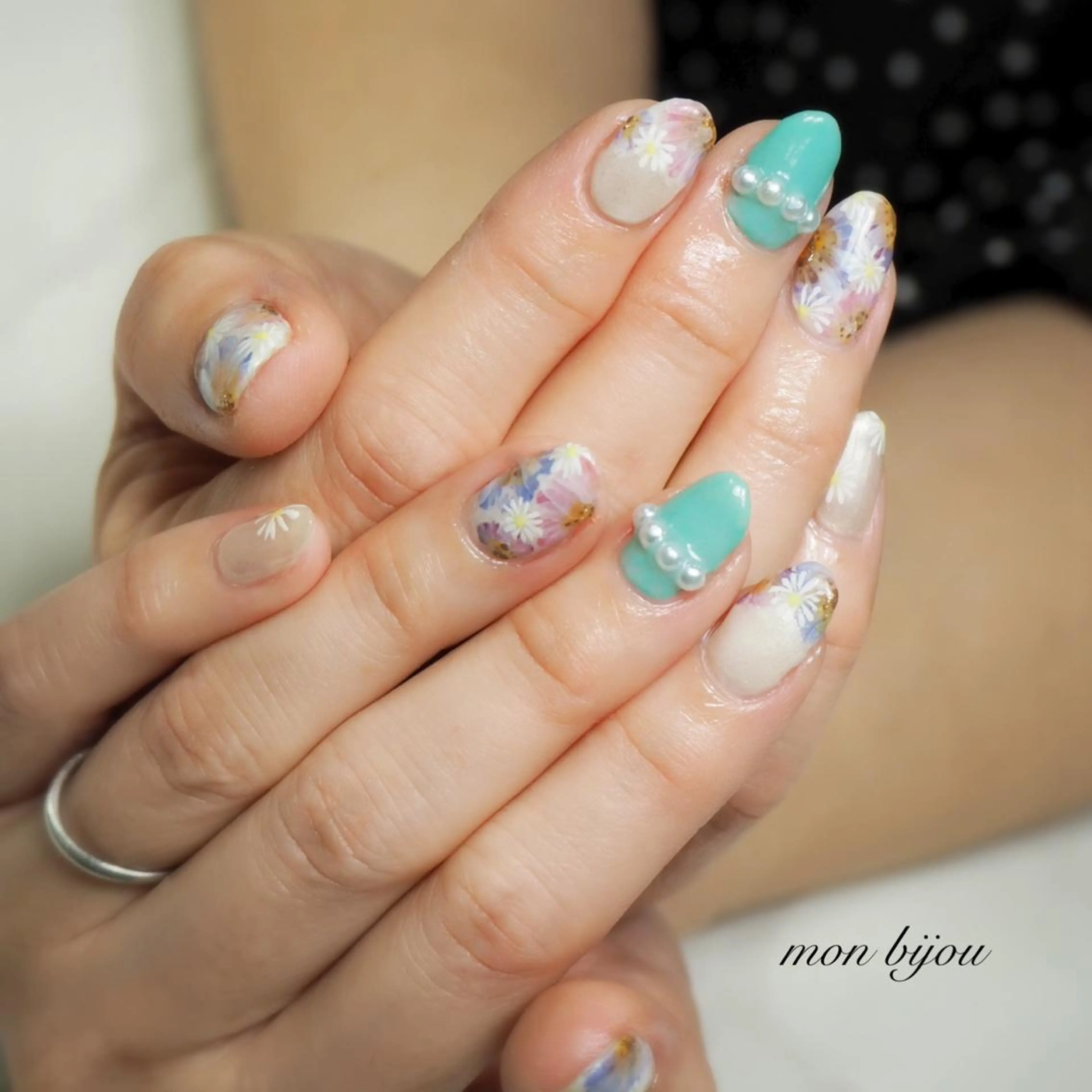 ネイル アートネイル フラワーネイル ハンドネイル ハンドケア mon bijou 坪井のネイルデザイン
