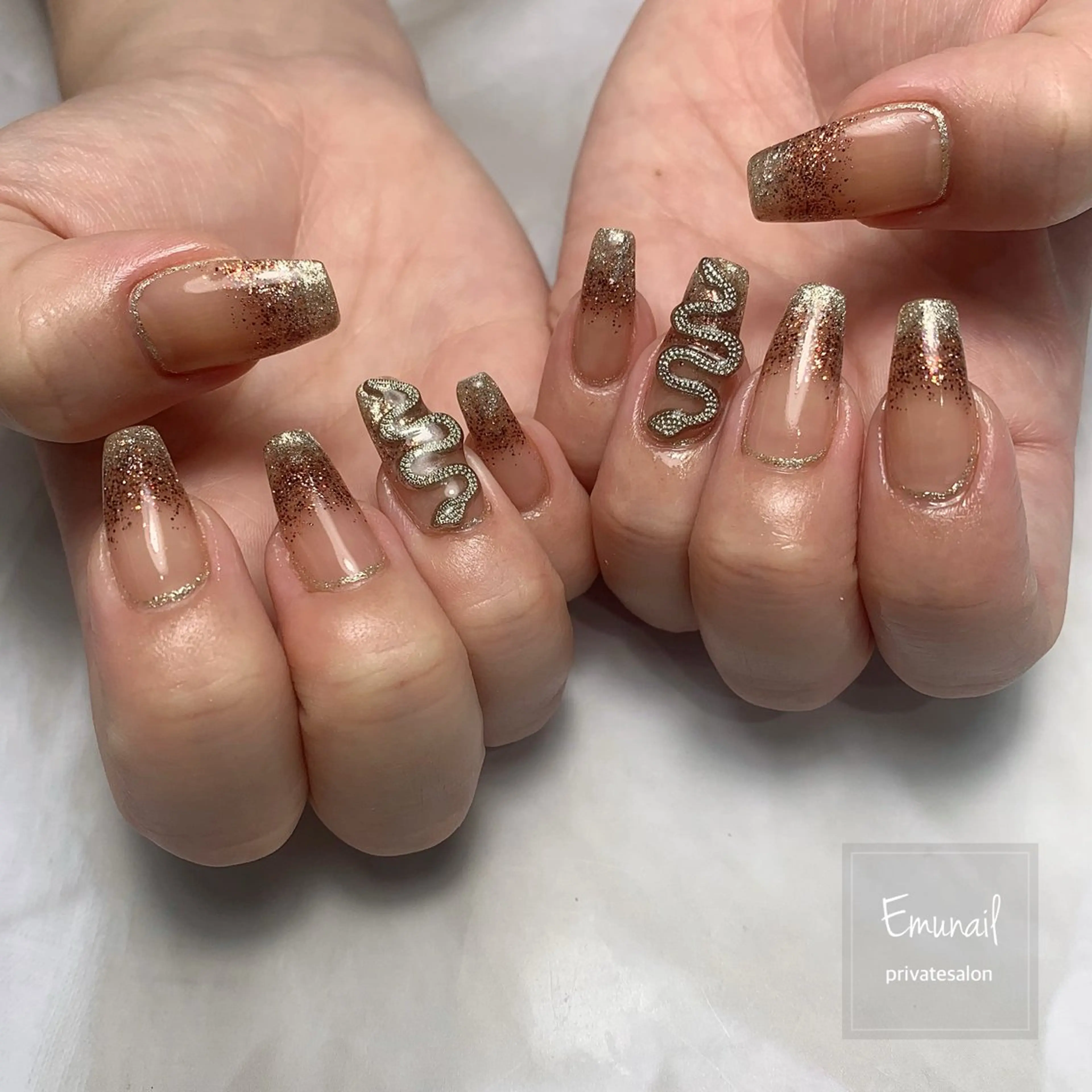 ネイル 持ち込み Emu Nailのネイルデザイン