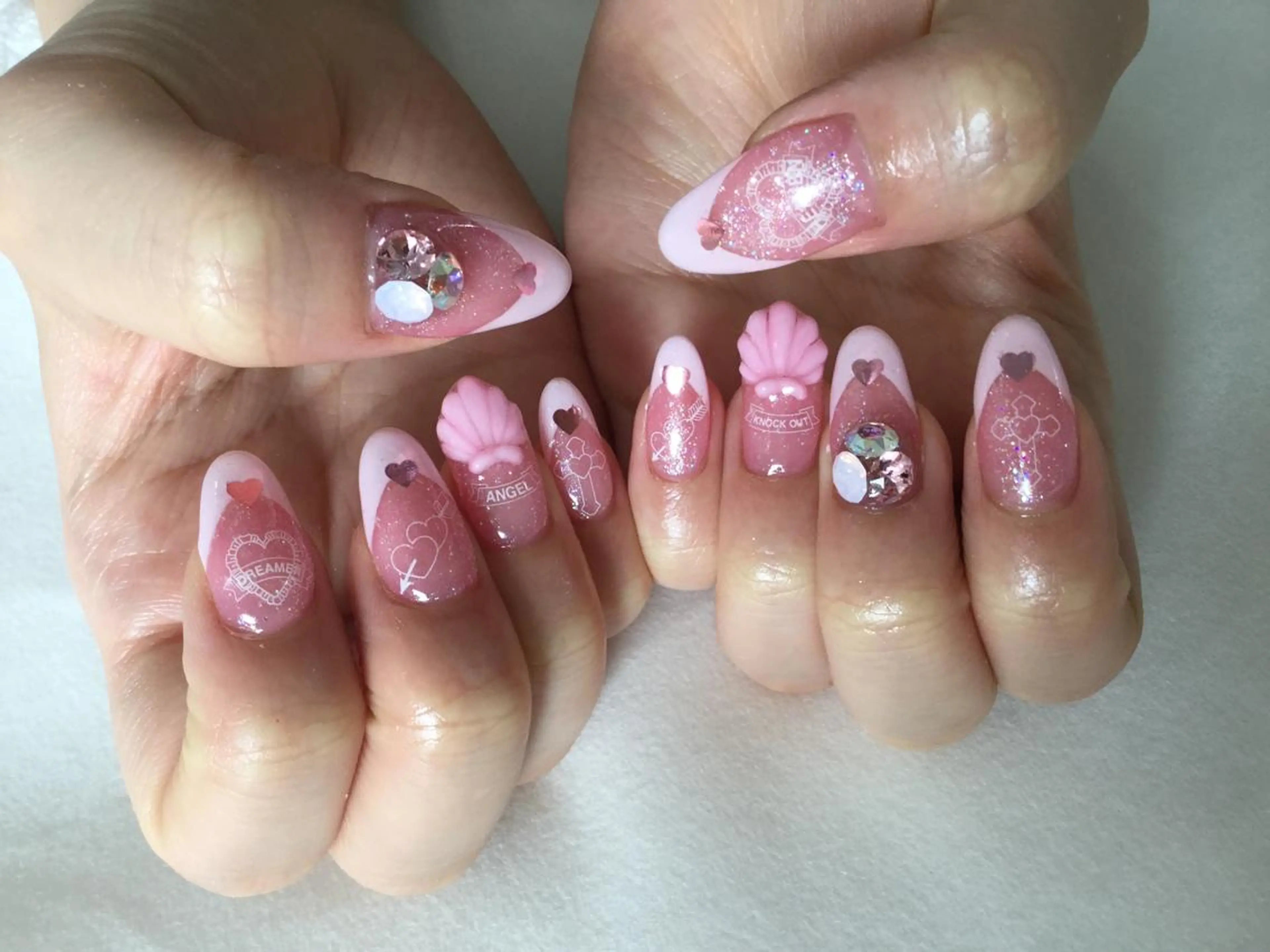 ネイル ハンドネイル 💎🐰 saki. m 🐰💎のネイルデザイン