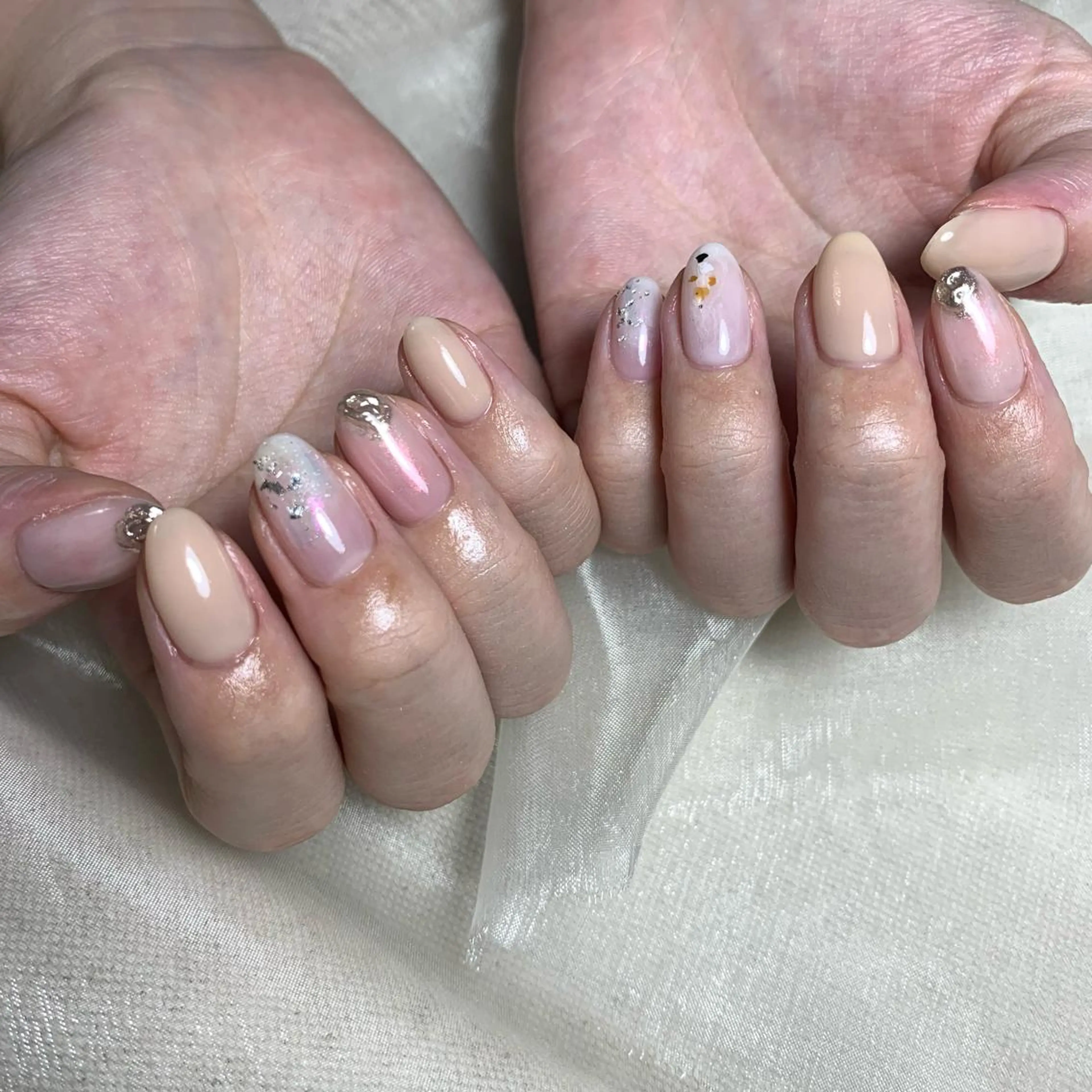 ネイル ハンドネイル 里見 麗のネイルデザイン