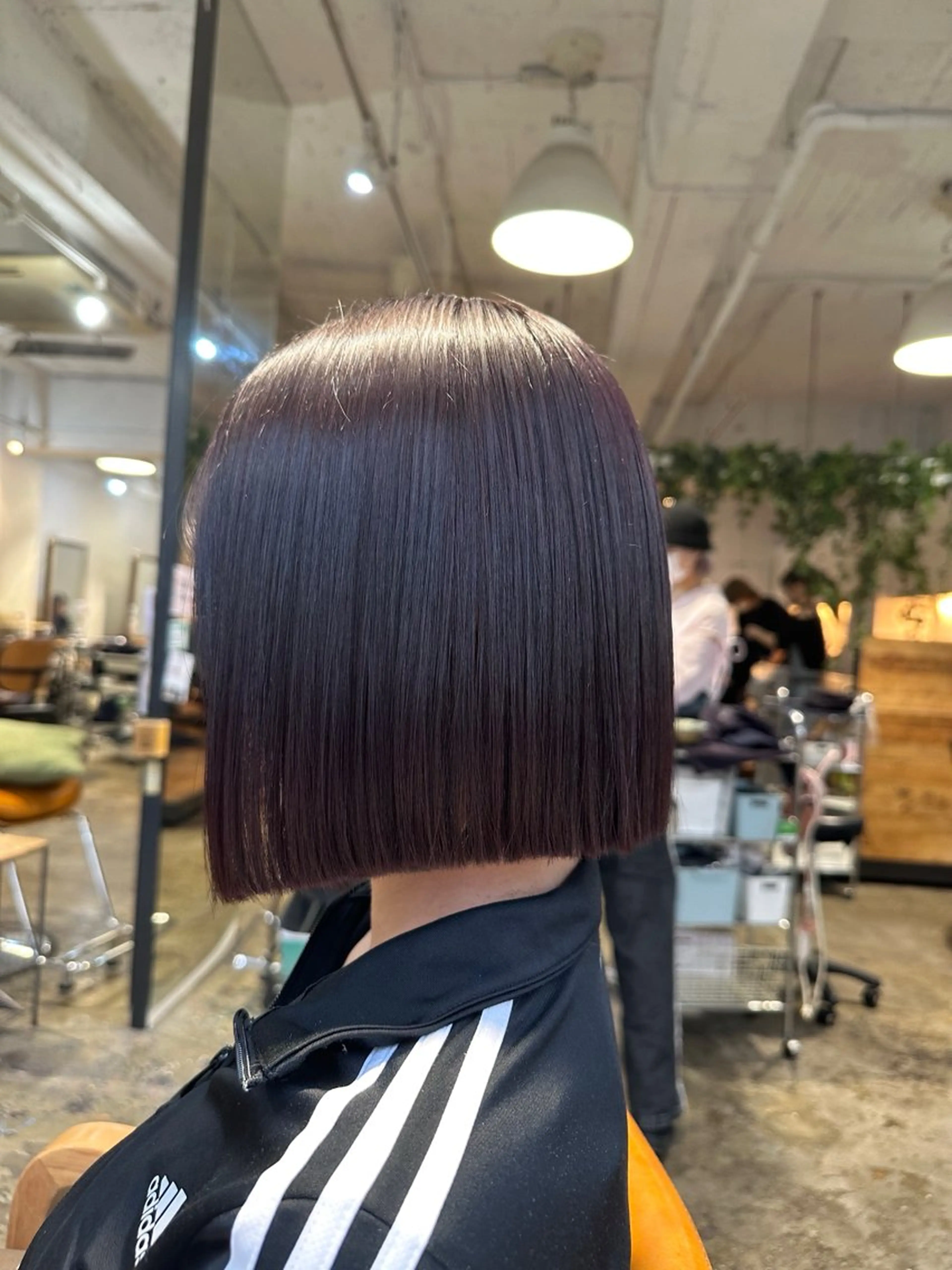ショート カラー トリートメント 金 春江のヘアスタイル
