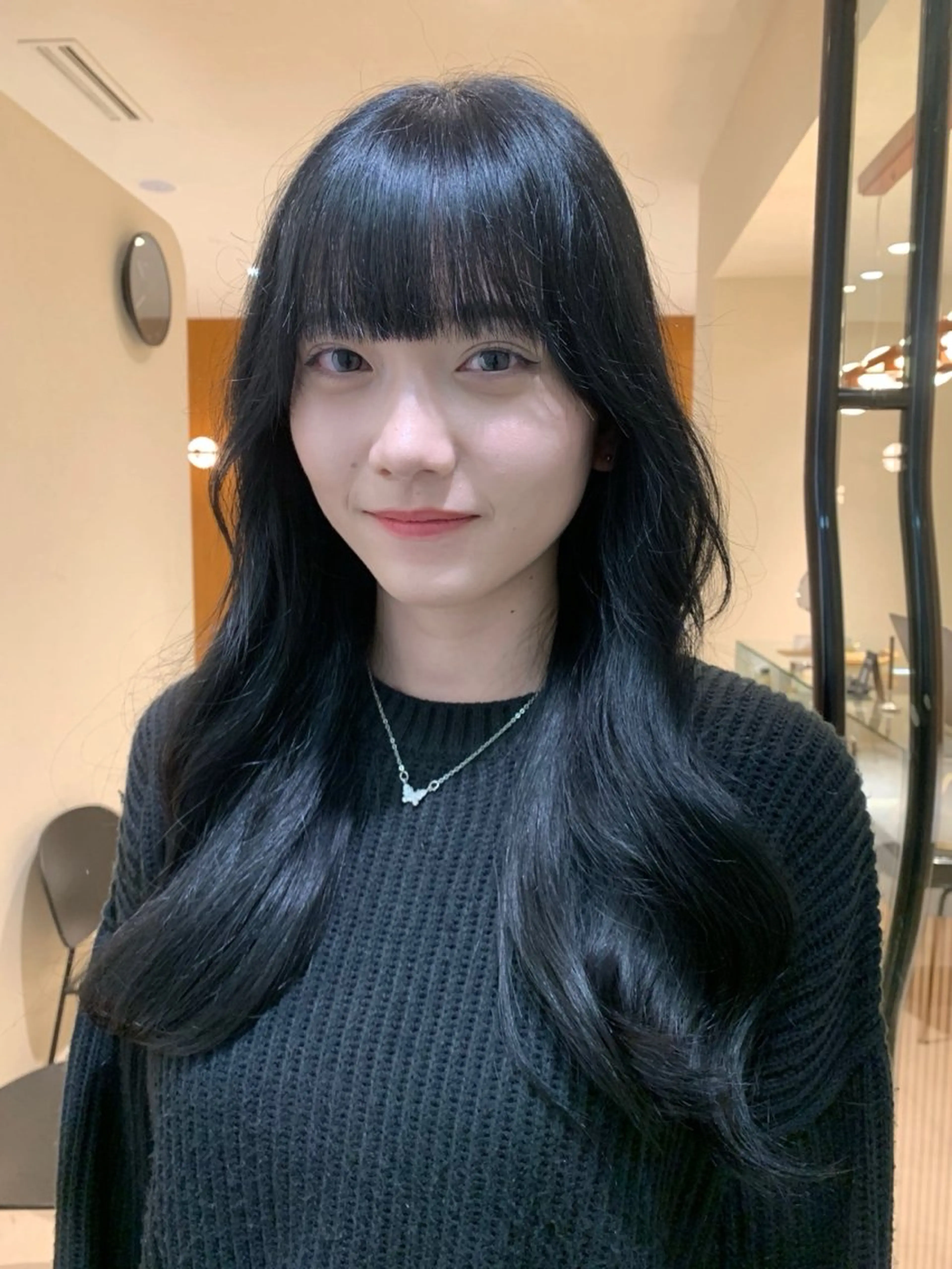 ロング カラー ヘアカラー yiye shioriのヘアスタイル