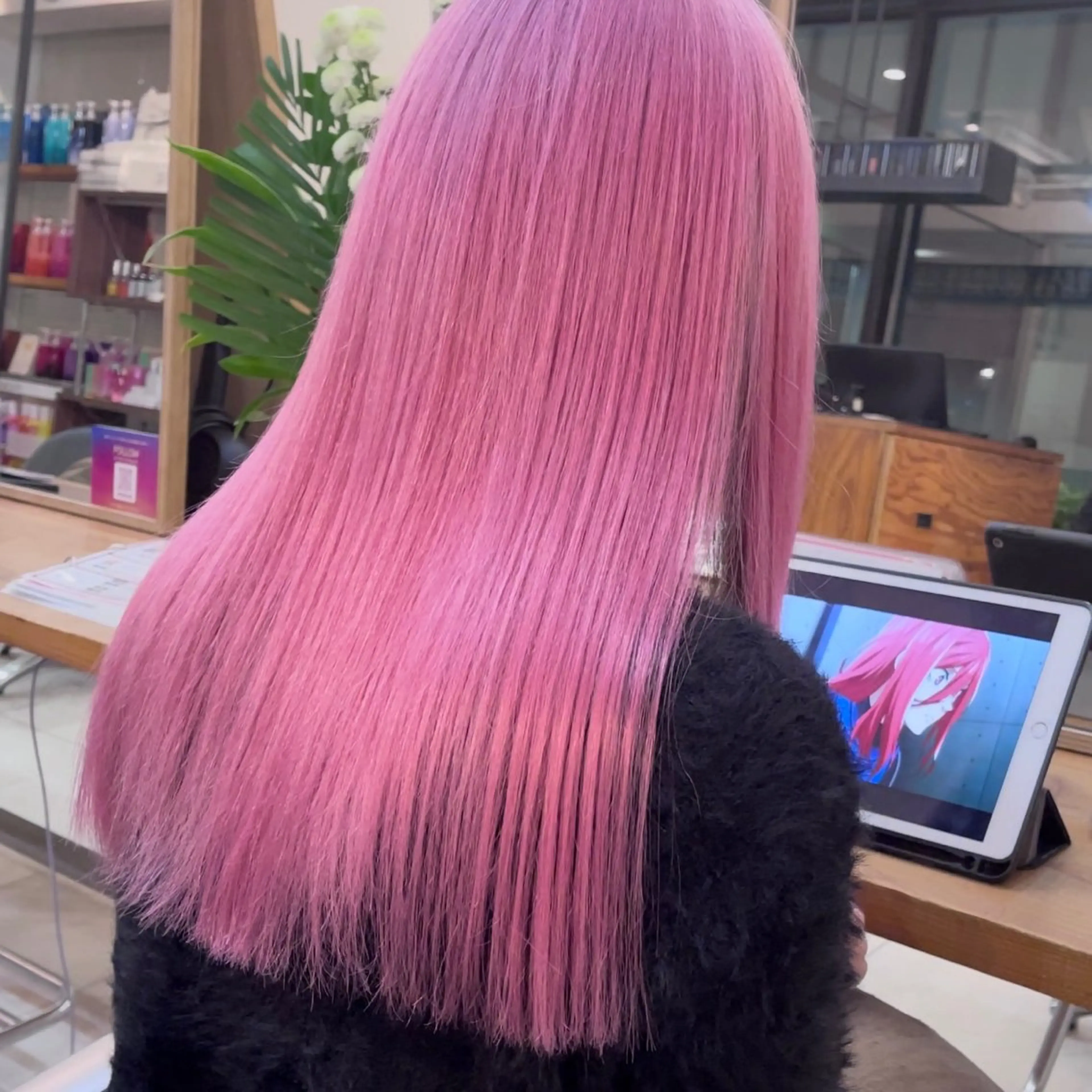 カラー Verite【ヴェリテ】所属・ダブルカラー/カット モデル🦋ヨッシーのヘアスタイル