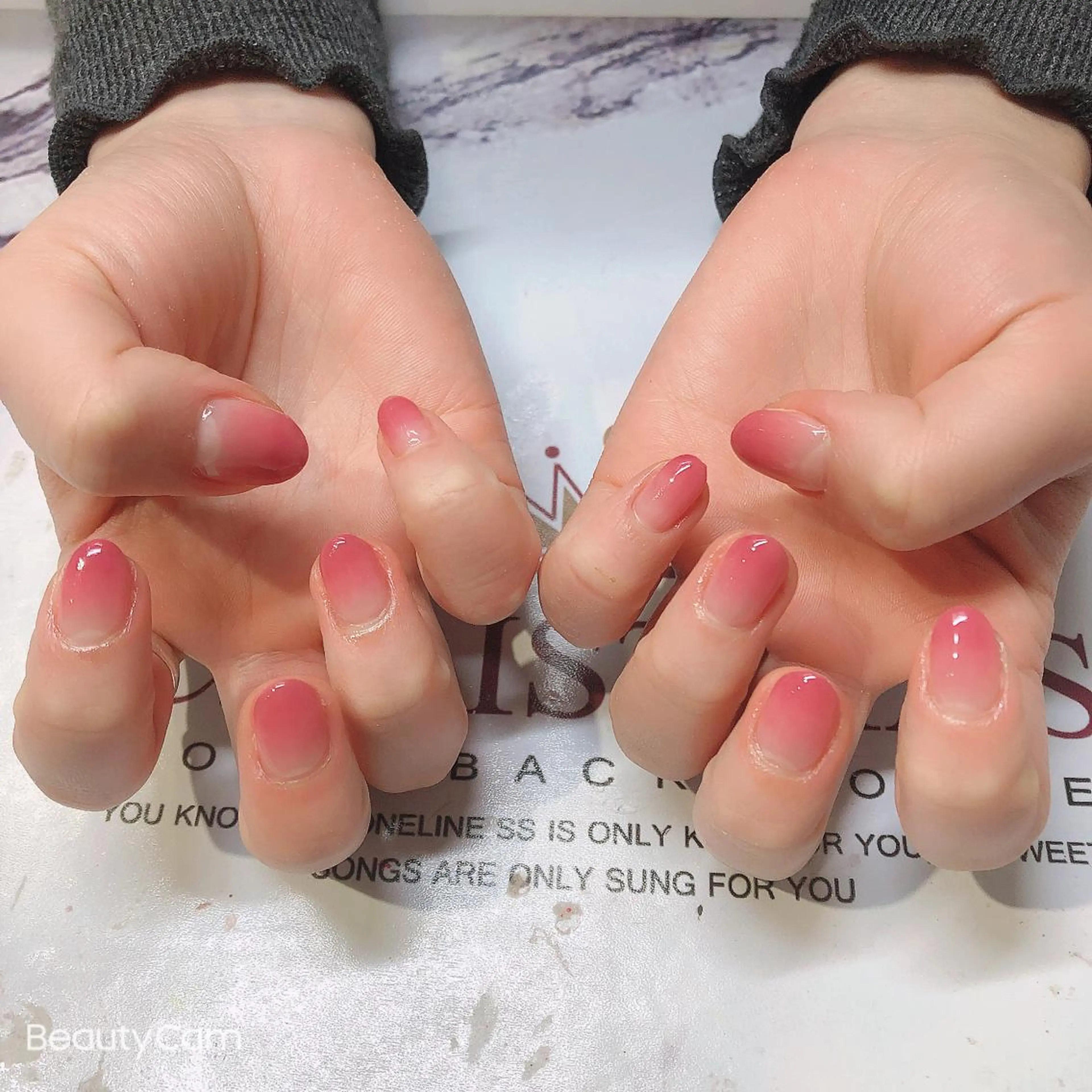 ネイル ガレンドウ 白澤 愛子のネイルデザイン