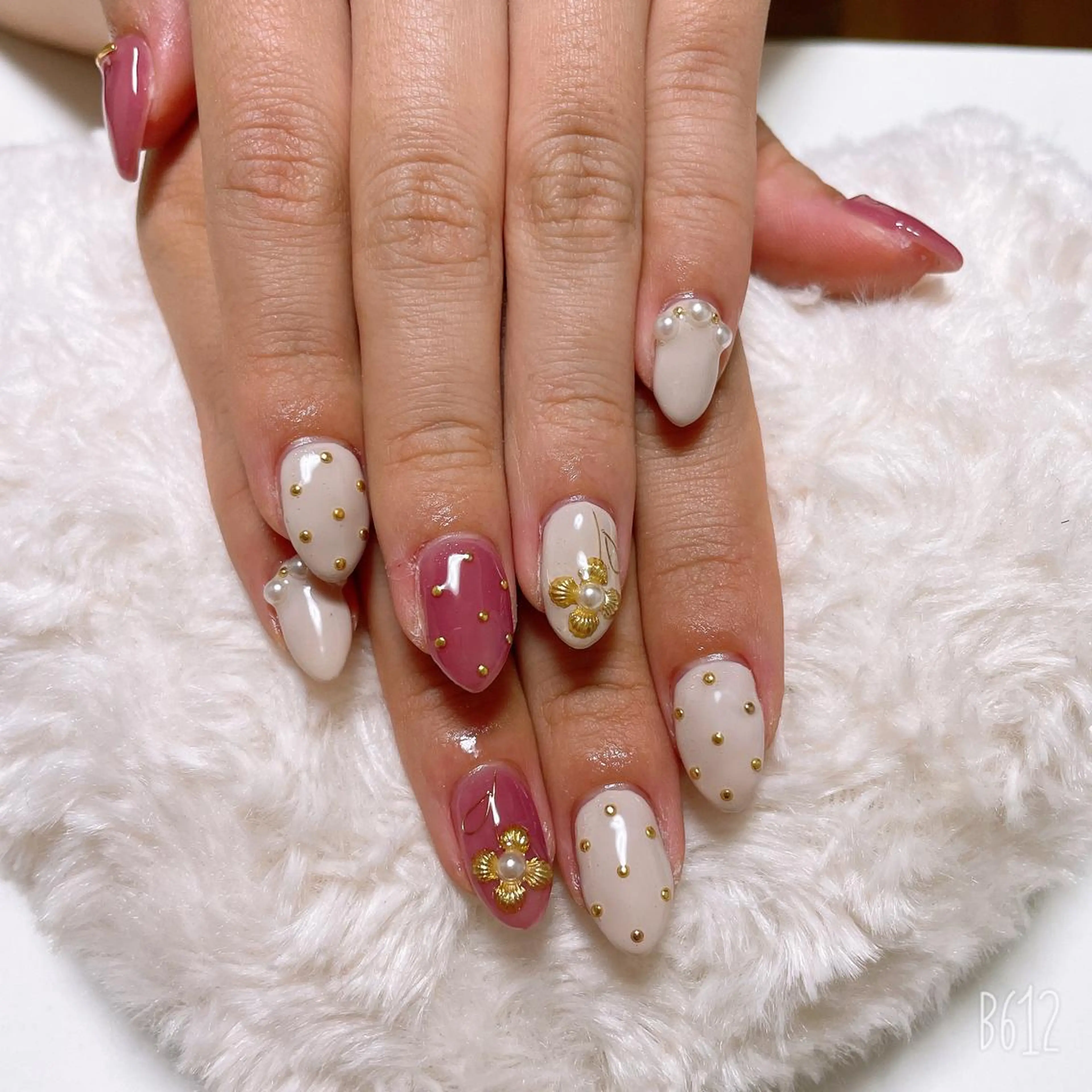 ネイル The Best Beauty受付担当のエステ・リラクイメージ