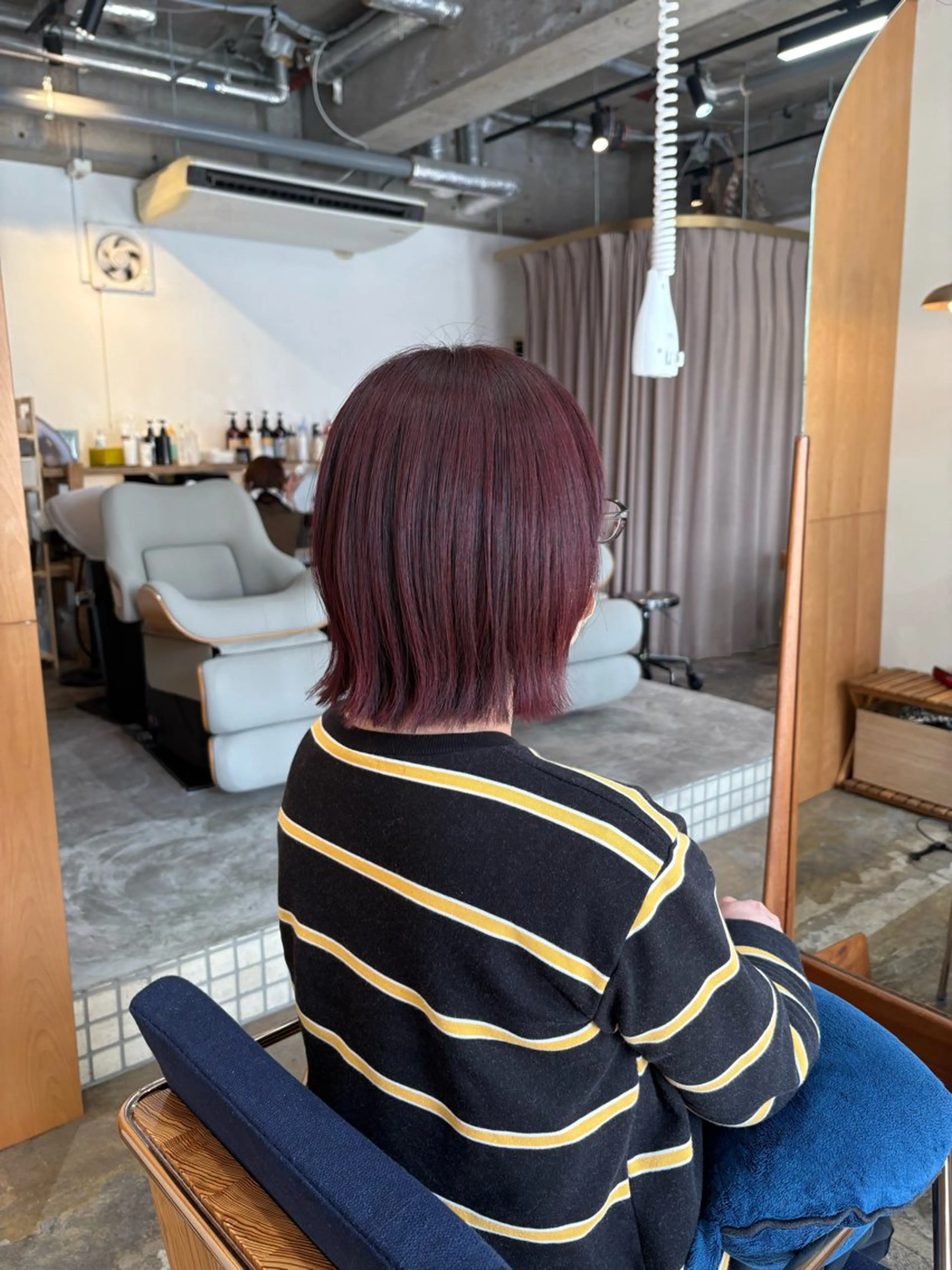 ショート カット ヘアカラー 樽川 紗月のヘアスタイル