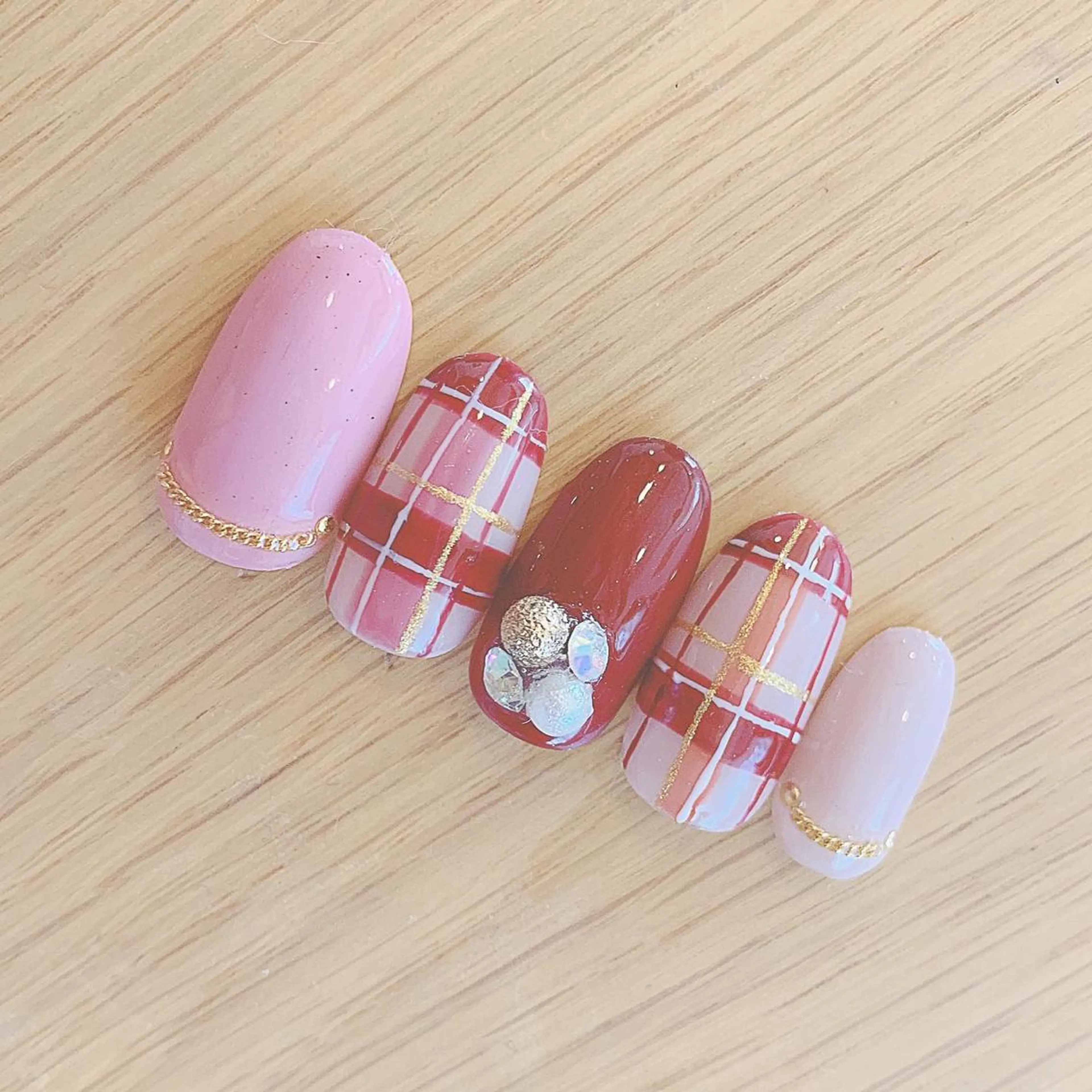 ネイル 名倉 なな子のネイルデザイン