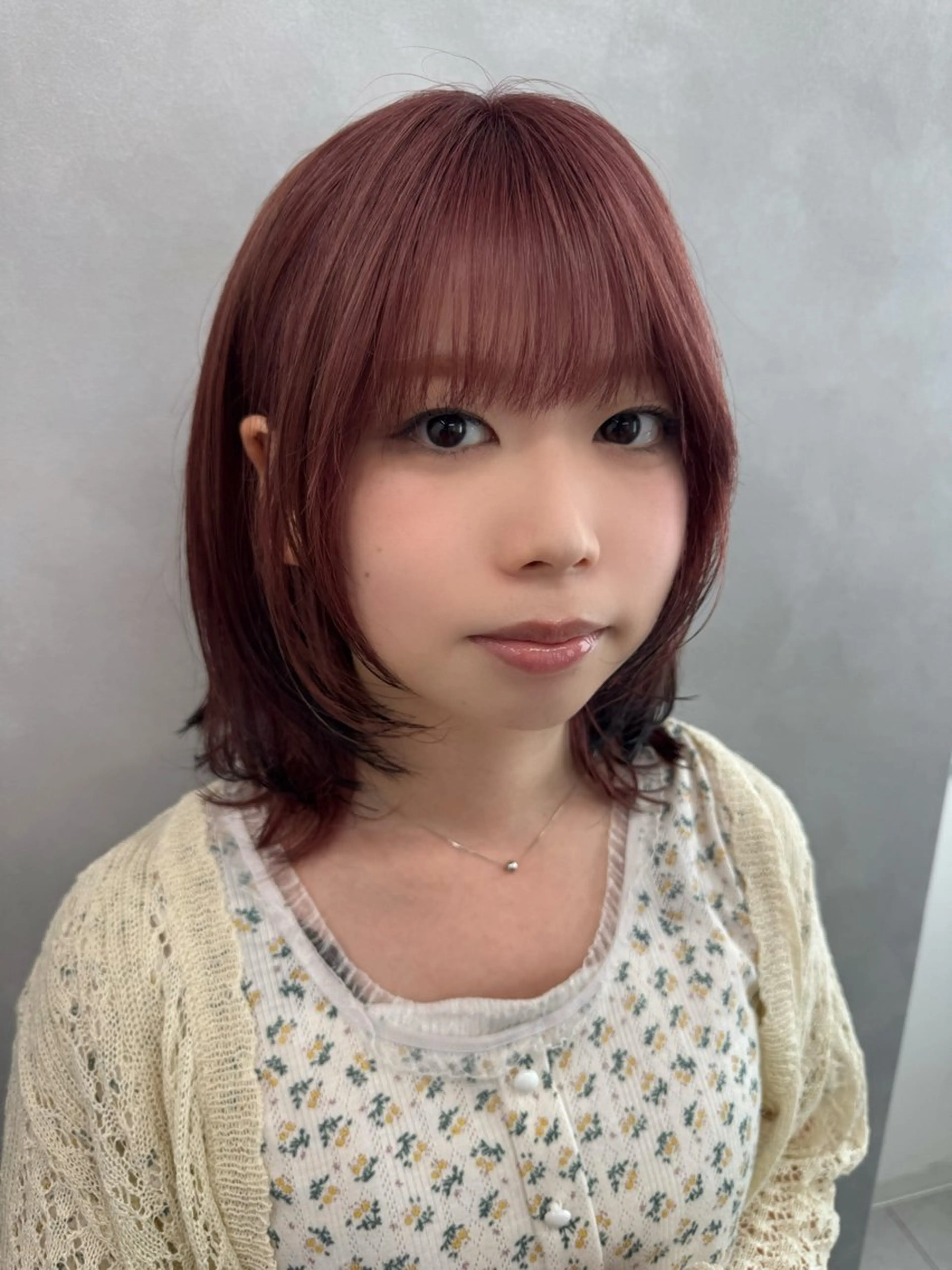 ミディアム カラー ベージュカラー ブリーチ 透明感カラー ピンクカラー ピンクベージュ ヘアカラー 透明感カラー ボブ ミディアム 齊木勇人のヘアスタイル