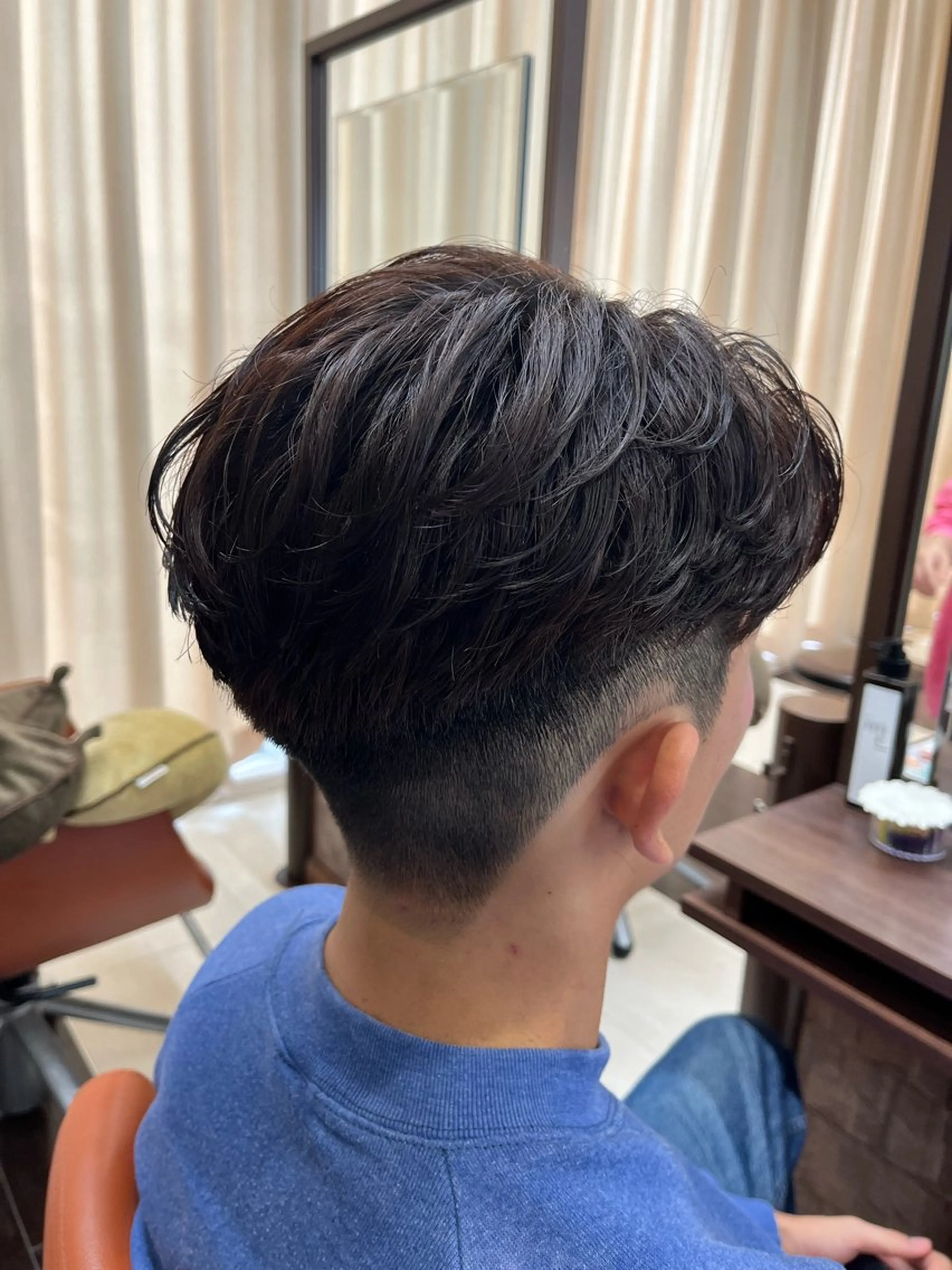 ショート パーマ メンズ センターパート メンズパーマ ニュアンスパーマ 🧊メンズ特化🧊 高木航希のヘアスタイル