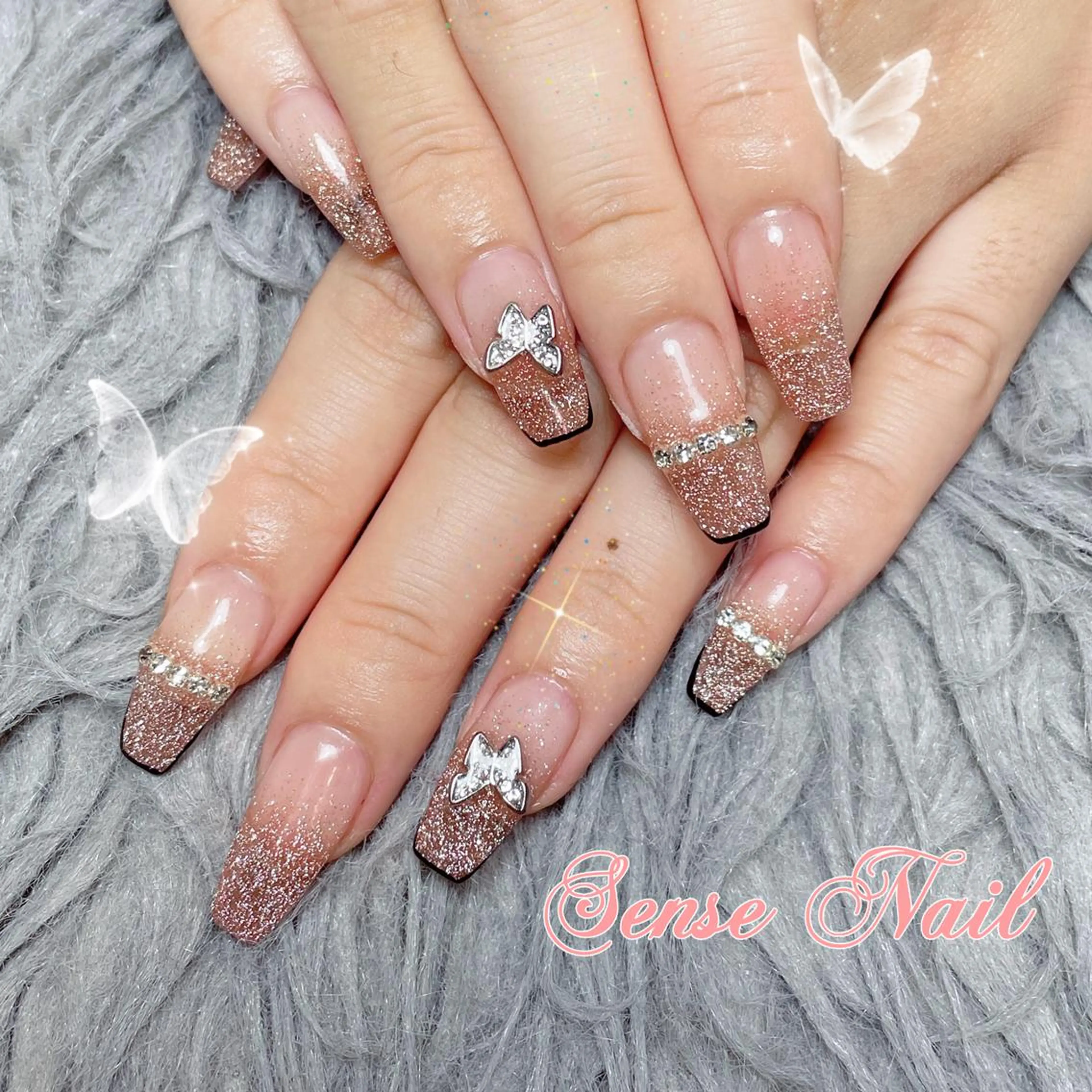 ネイル ハンドネイル ハンドケア - Rolls Honey -のネイルデザイン