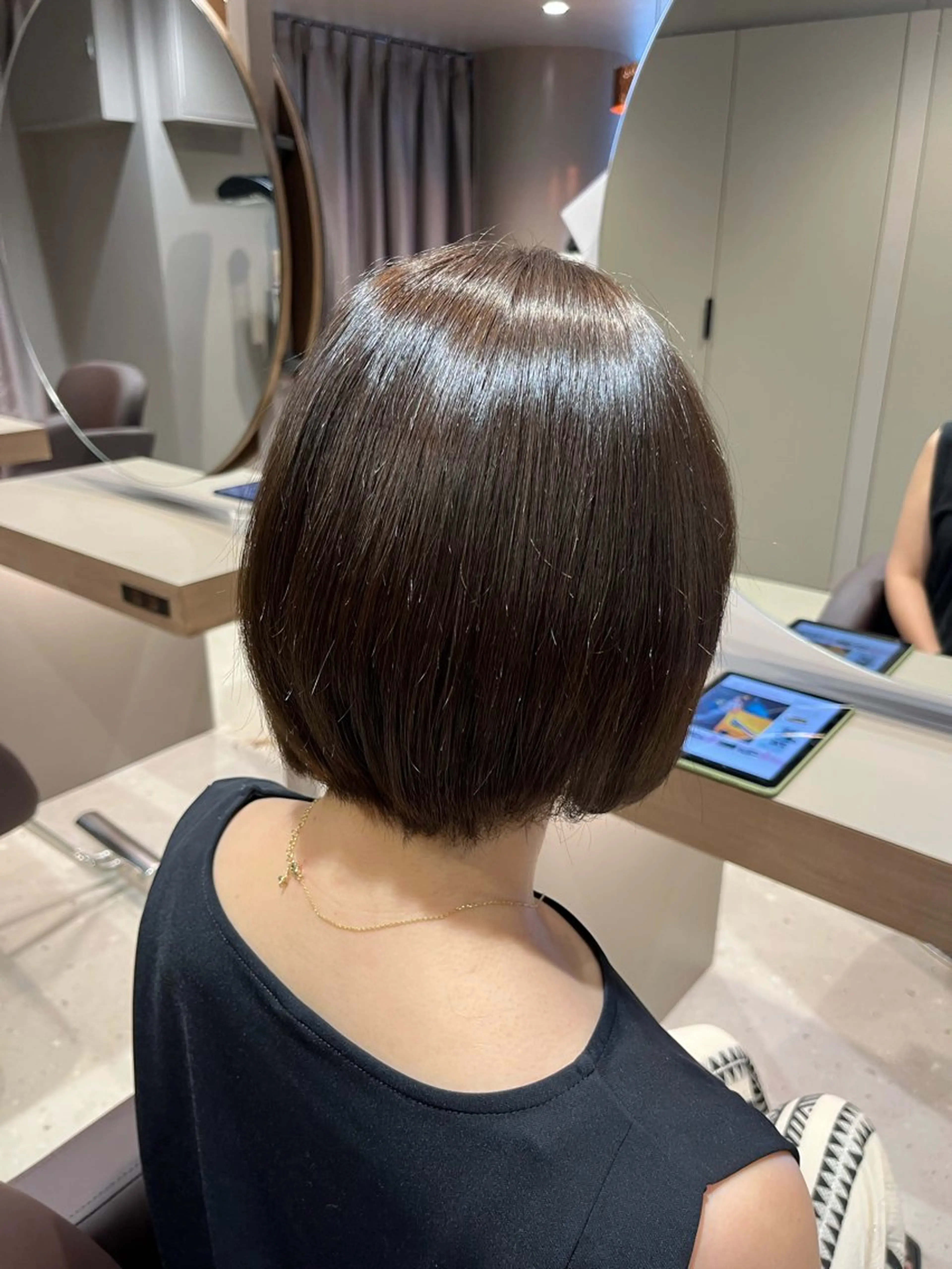 ショート ヘアカラー 🫧つや髪🫧 玉城ひなた🫧のヘアスタイル