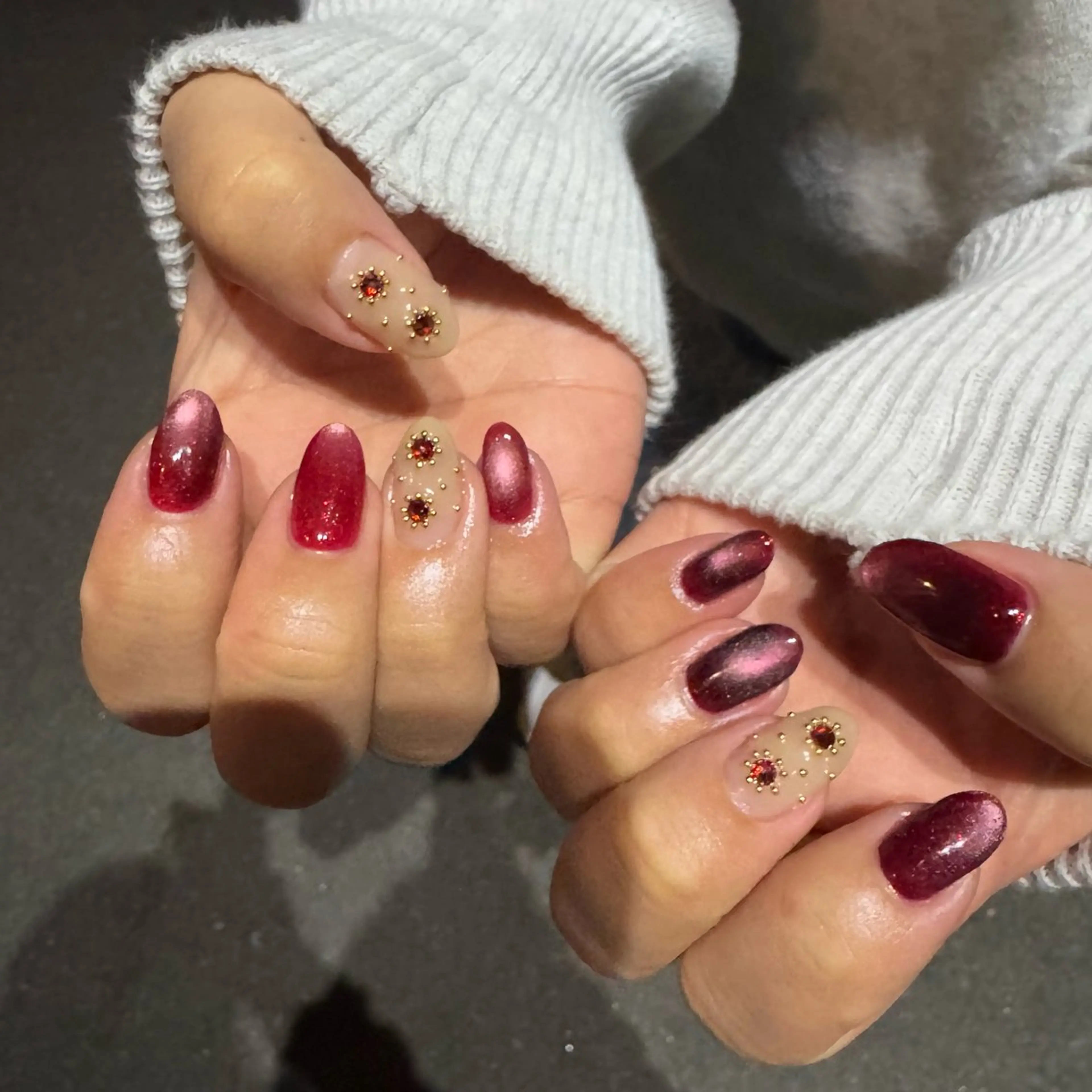 ネイル ボルドー マグネットネイル Nail Sant Esperanza by SALON DE やす所属・Sant Esperanzaのネイルデザイン