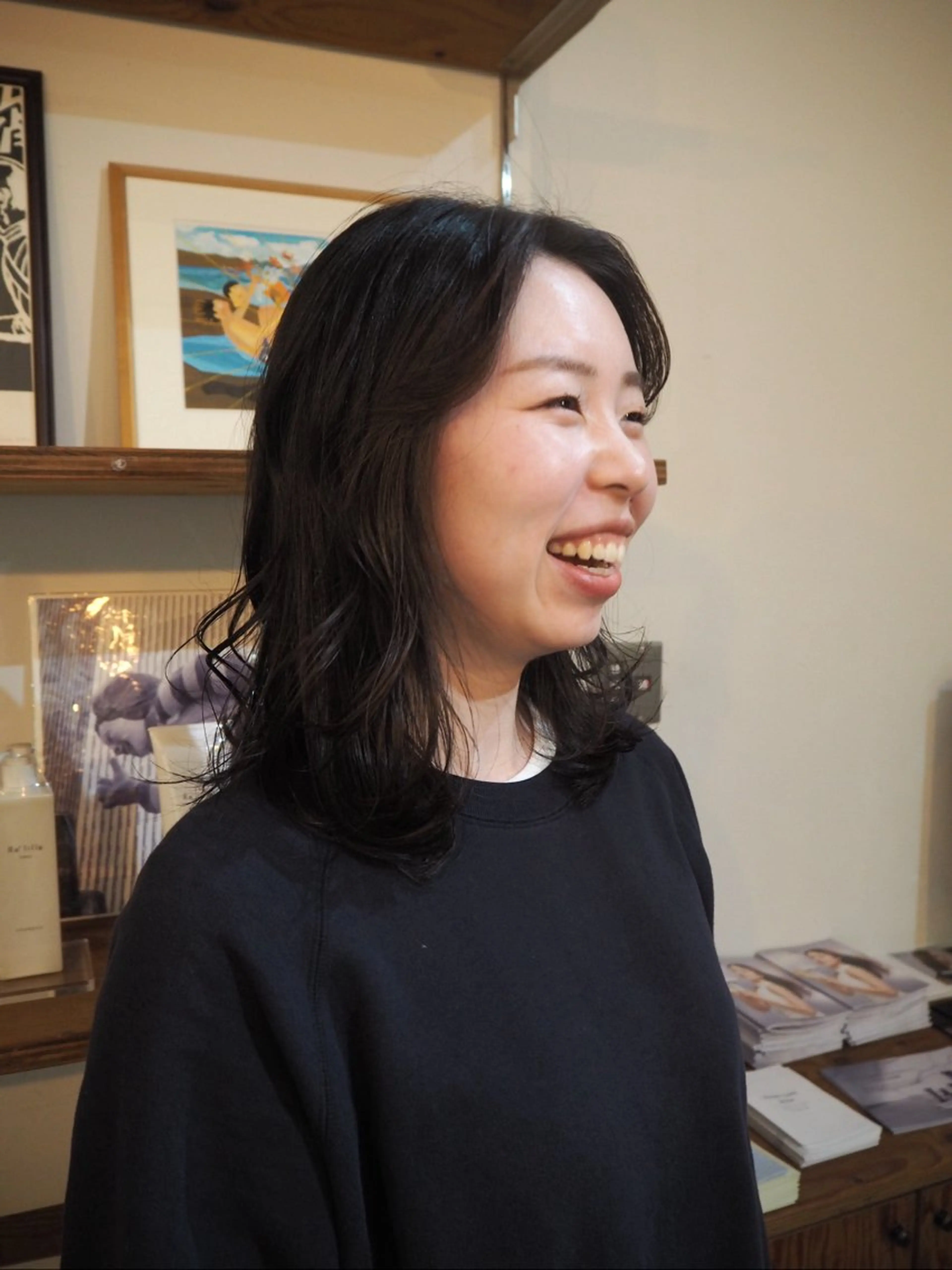 セミロング nishihama nanaのヘアスタイル